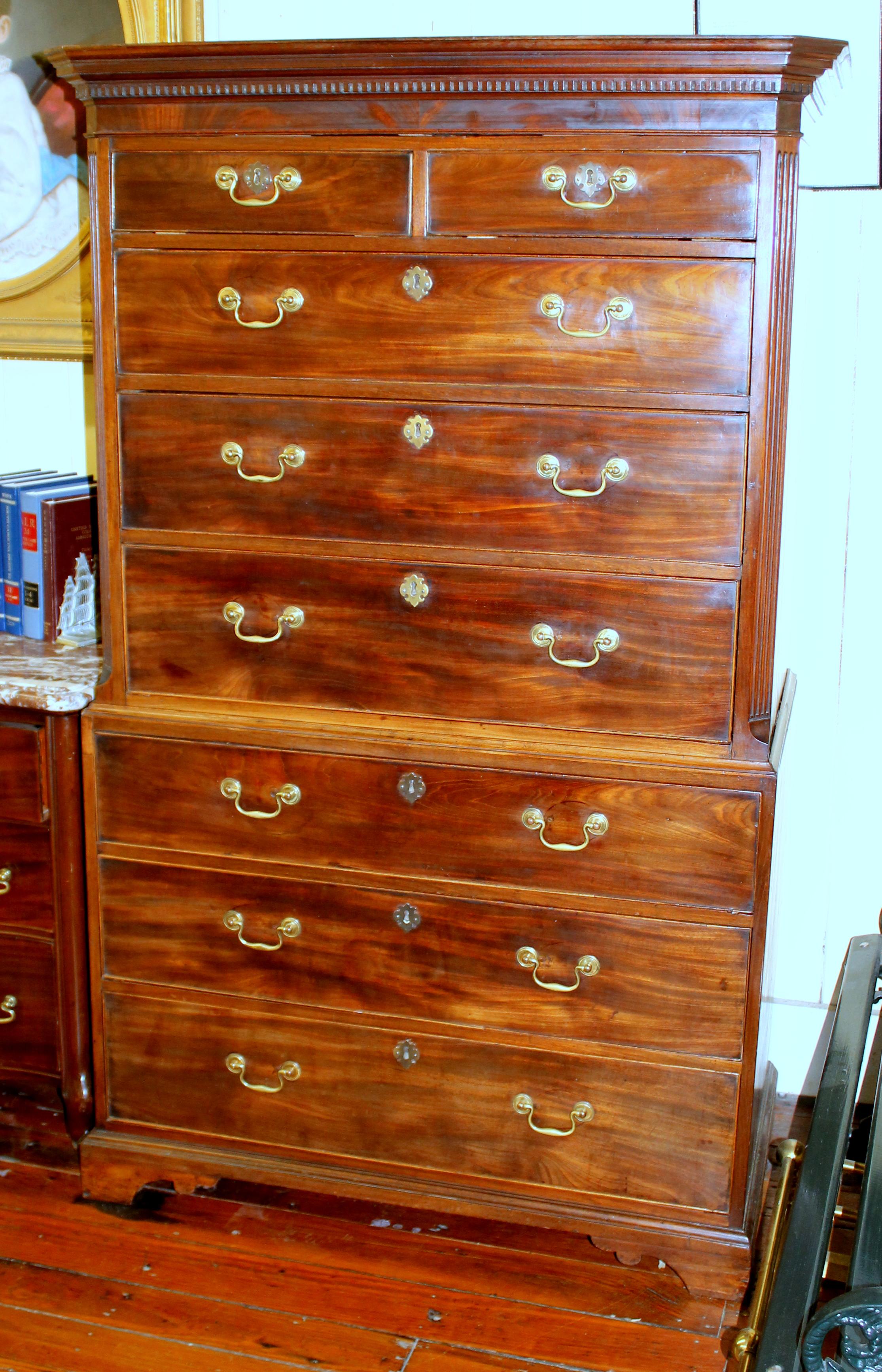 Antique English George III Figured Mahogany Chippendale Style Chest on Chest 5