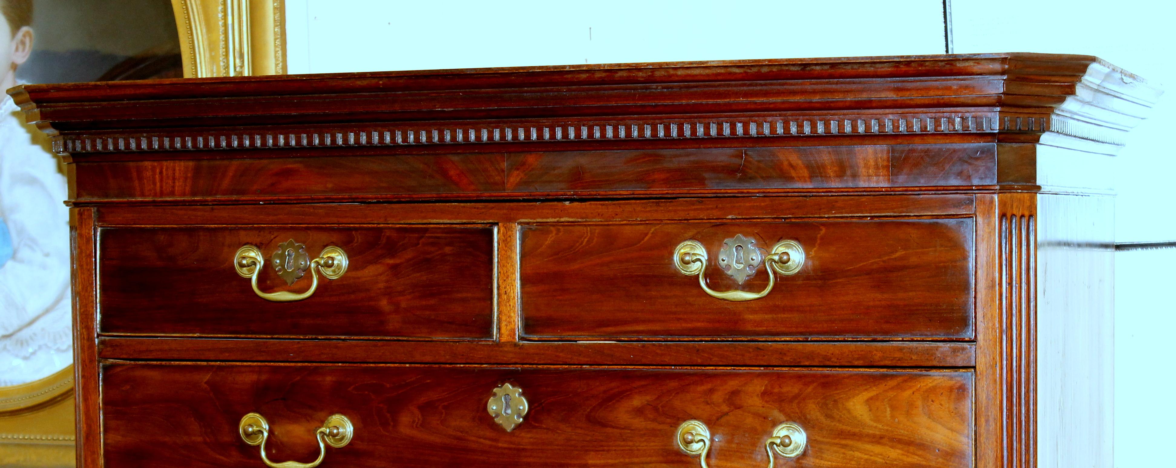 Antique English George III Figured Mahogany Chippendale Style Chest on Chest 2
