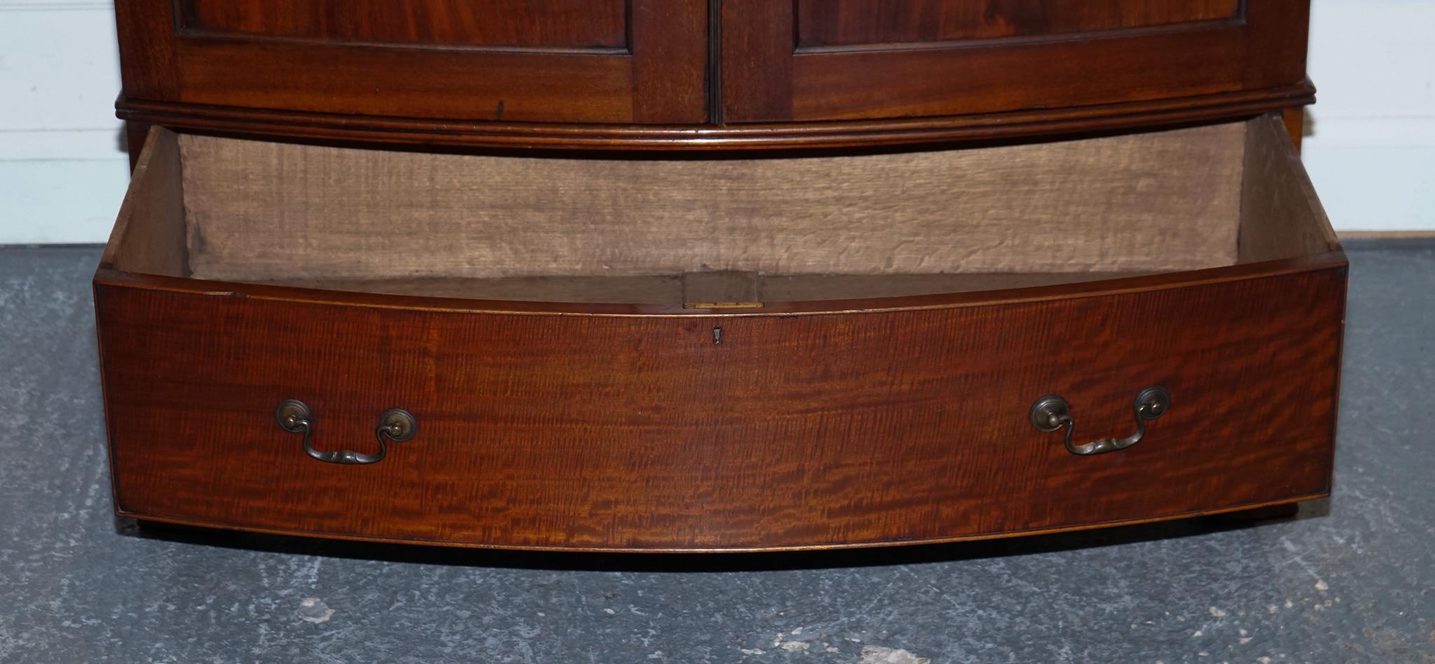 ANTIQUE ENGLISH GEORGE III LiNEN PRESS CONVERTED TO WARDROBE im Angebot 3