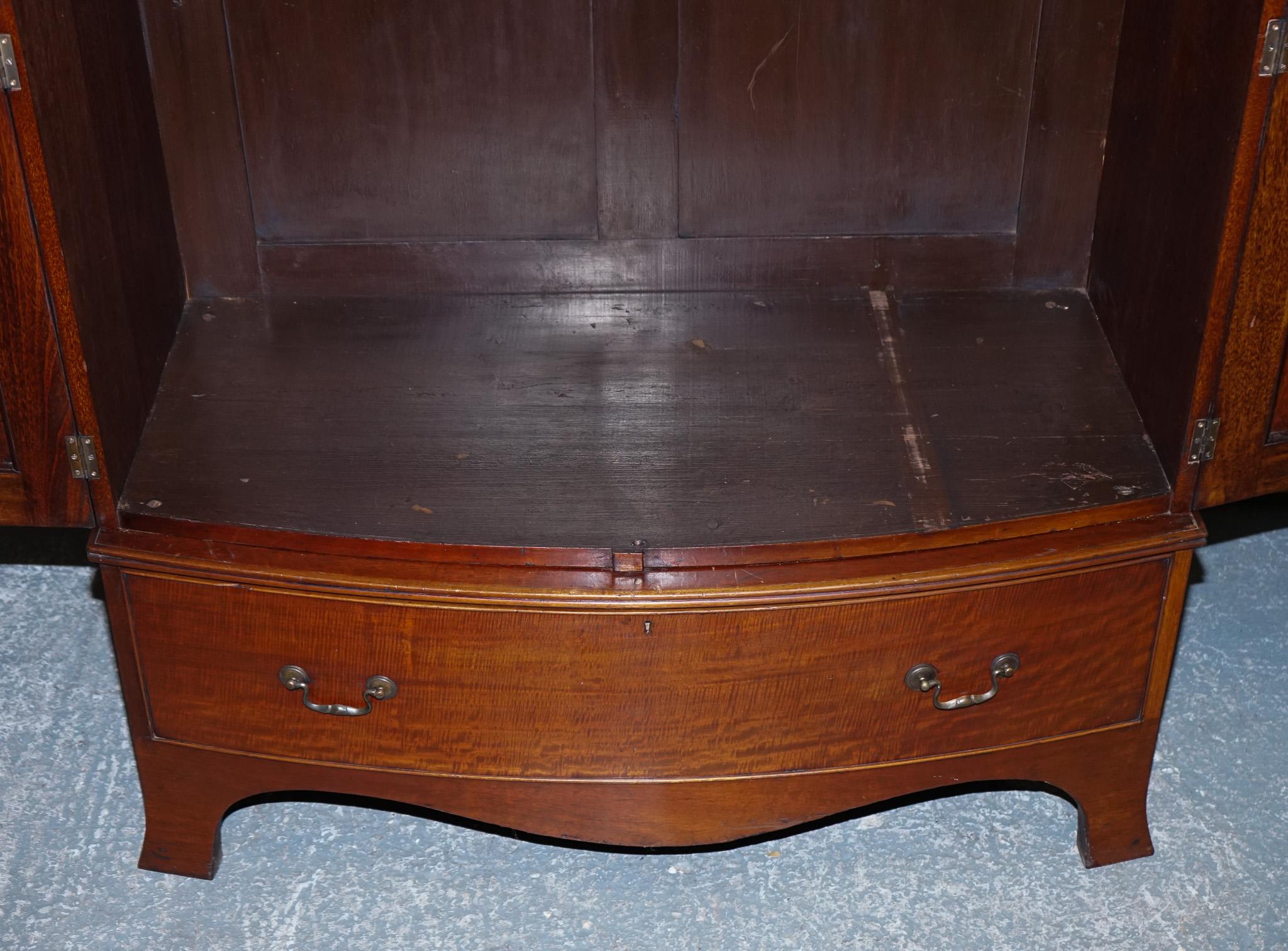 ANTIQUE ENGLISH GEORGE III LiNEN PRESS CONVERTED TO WARDROBE im Angebot 8