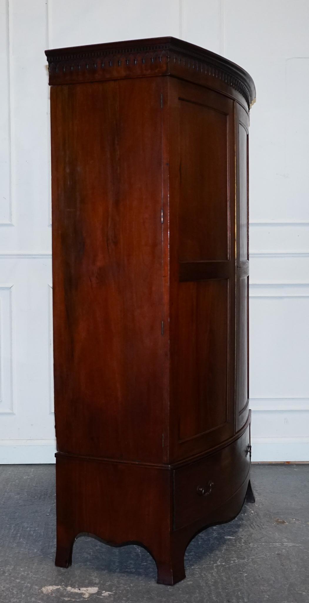 ANTIQUE ENGLISH GEORGE III LiNEN PRESS CONVERTED TO WARDROBE im Angebot 10