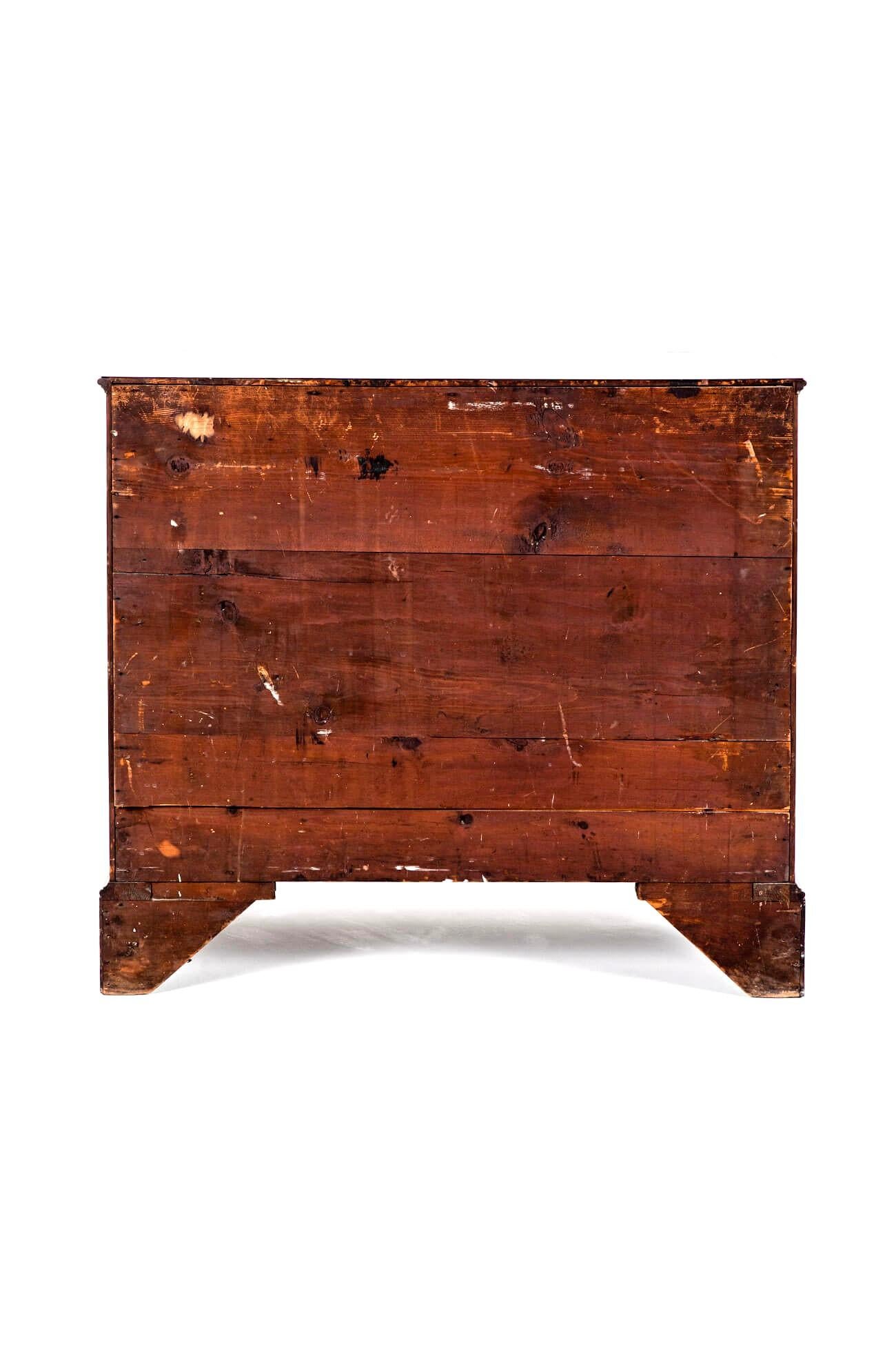 Antique English George III Mahogany Chest of Drawers For Sale 5