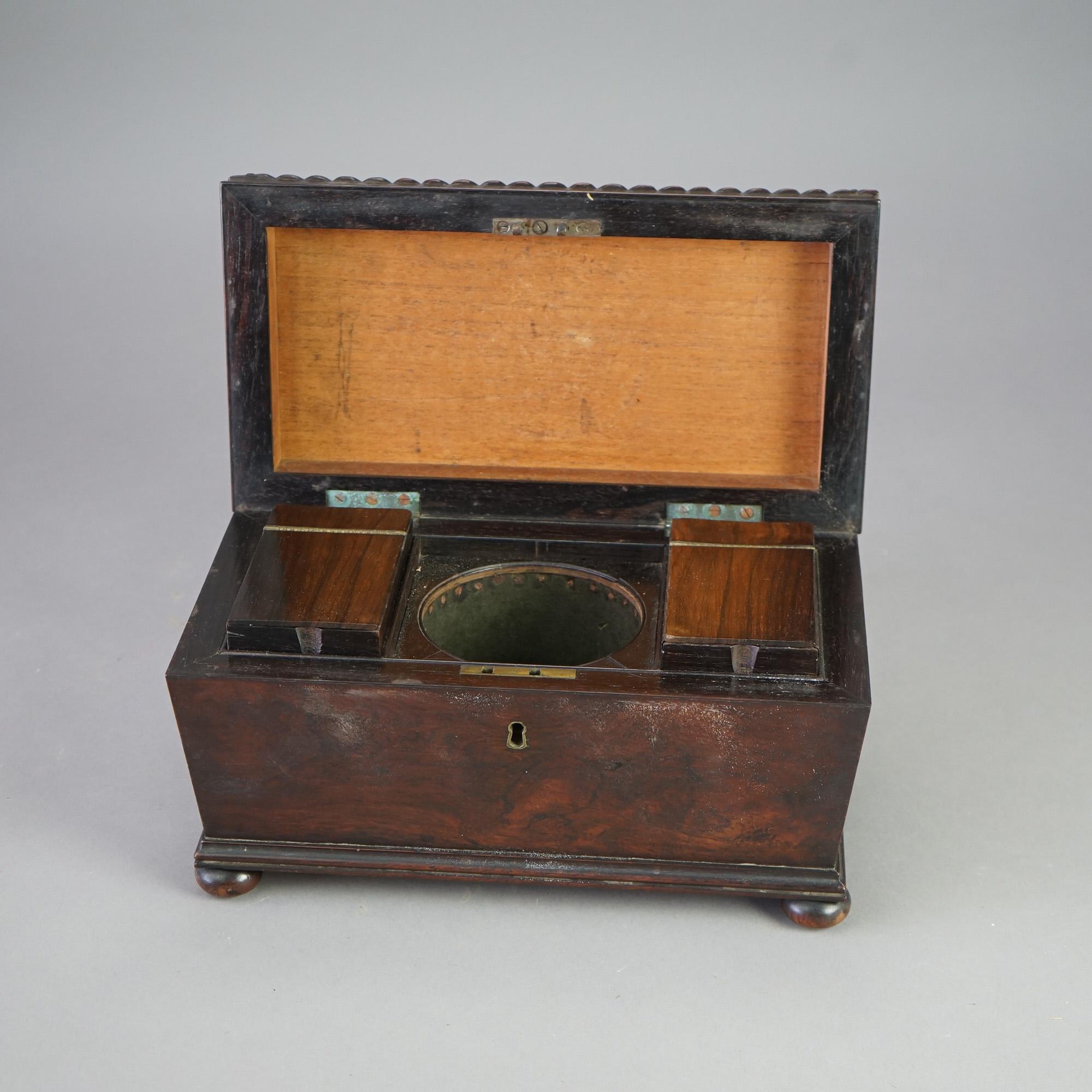Ancienne boîte à thé anglaise George III en bois de rose, vers 1820 Bon état - En vente à Big Flats, NY
