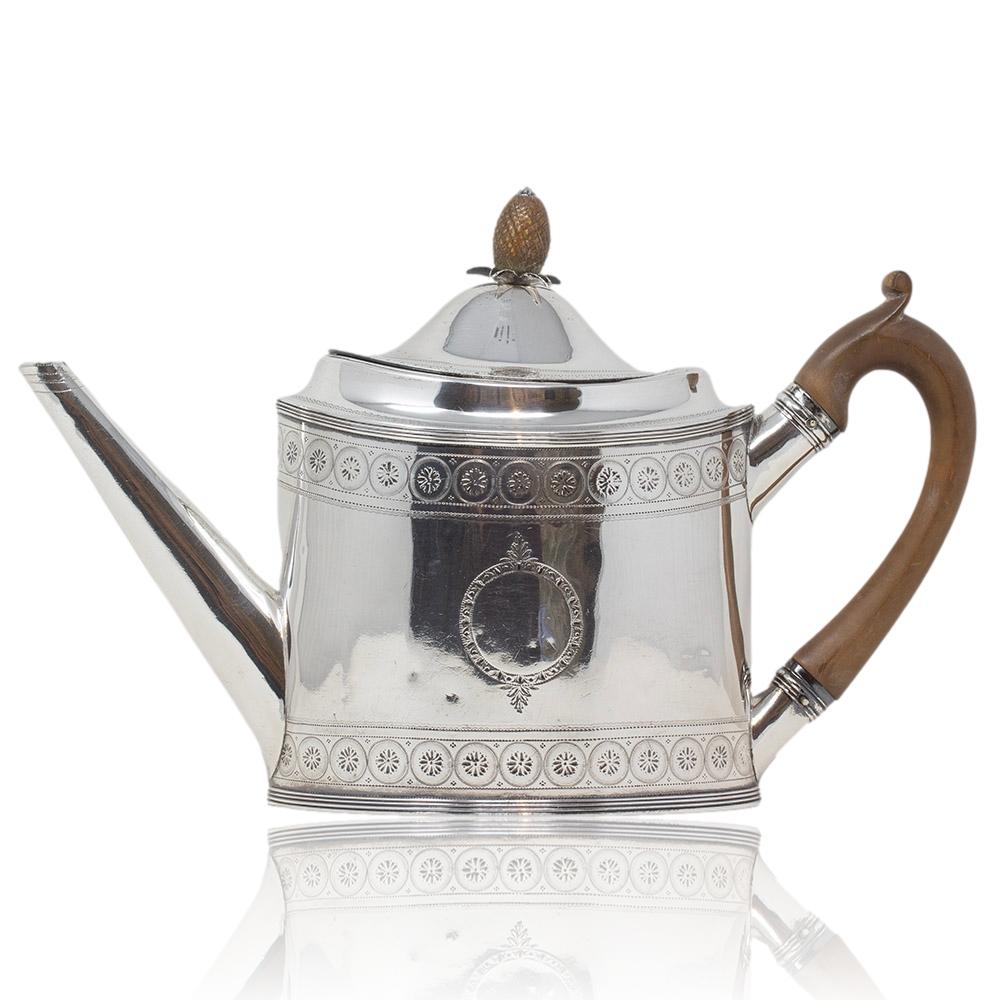 Antigua tetera inglesa de plata Jorge III de Peter and Ann Bateman Silver en venta