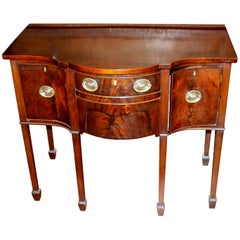 Antike englische George IV Diminutive Größe Hepplewhite Stil Serpentine Sideboard