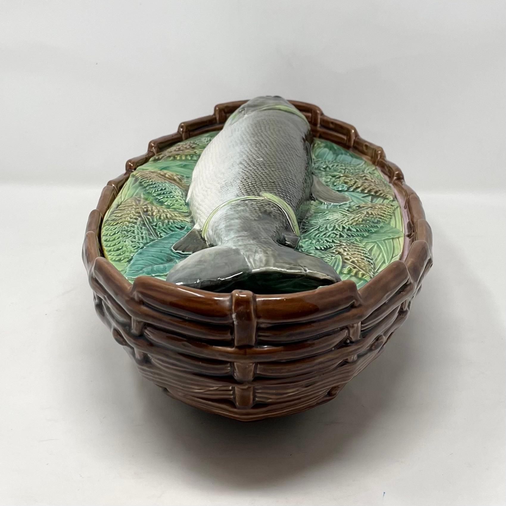 19th Century Antique English George Jones Majolica Pottery Fish Tureen in Basket, circa 1870
