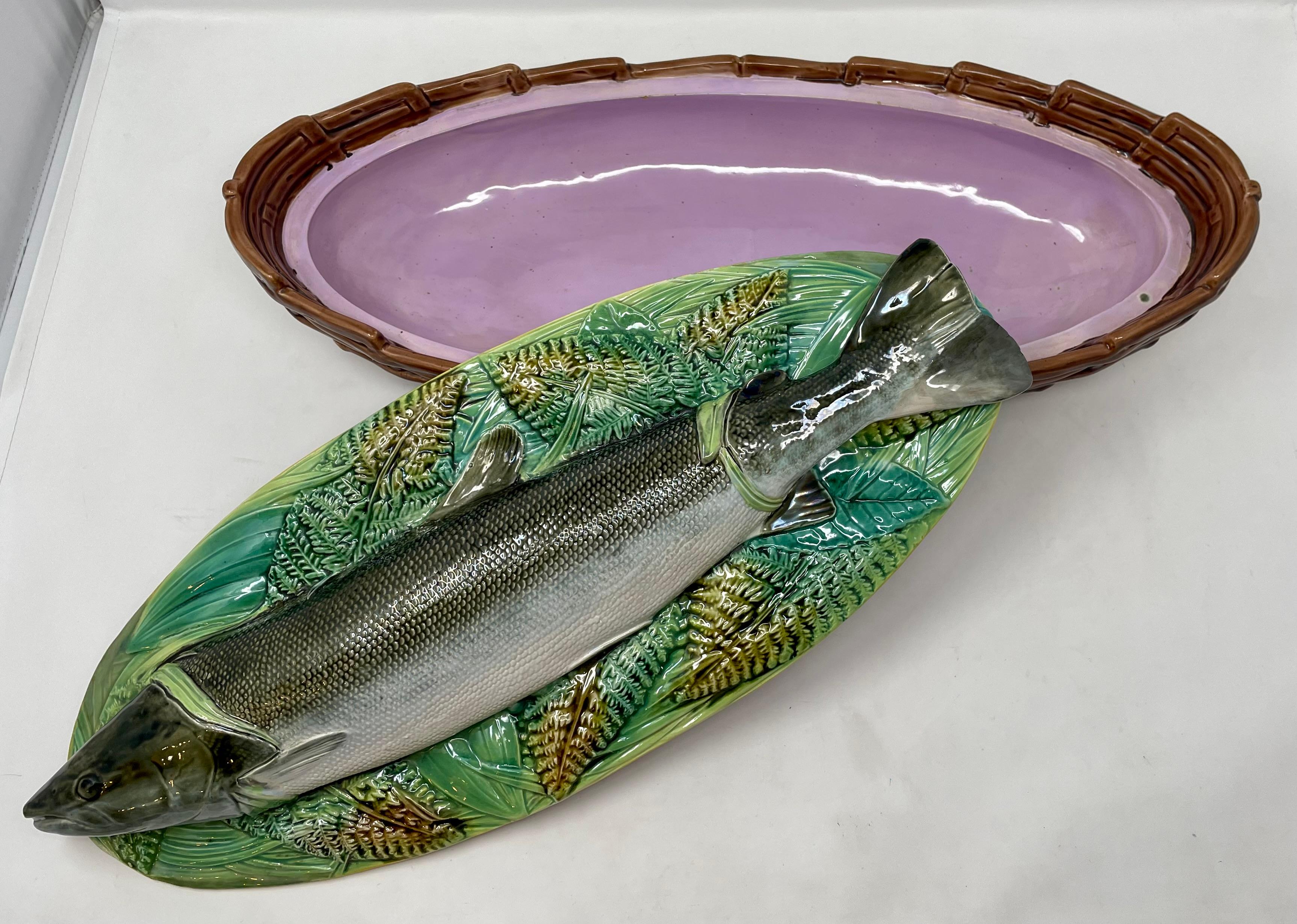 Ancienne soupière à poisson en poterie majolique anglaise 