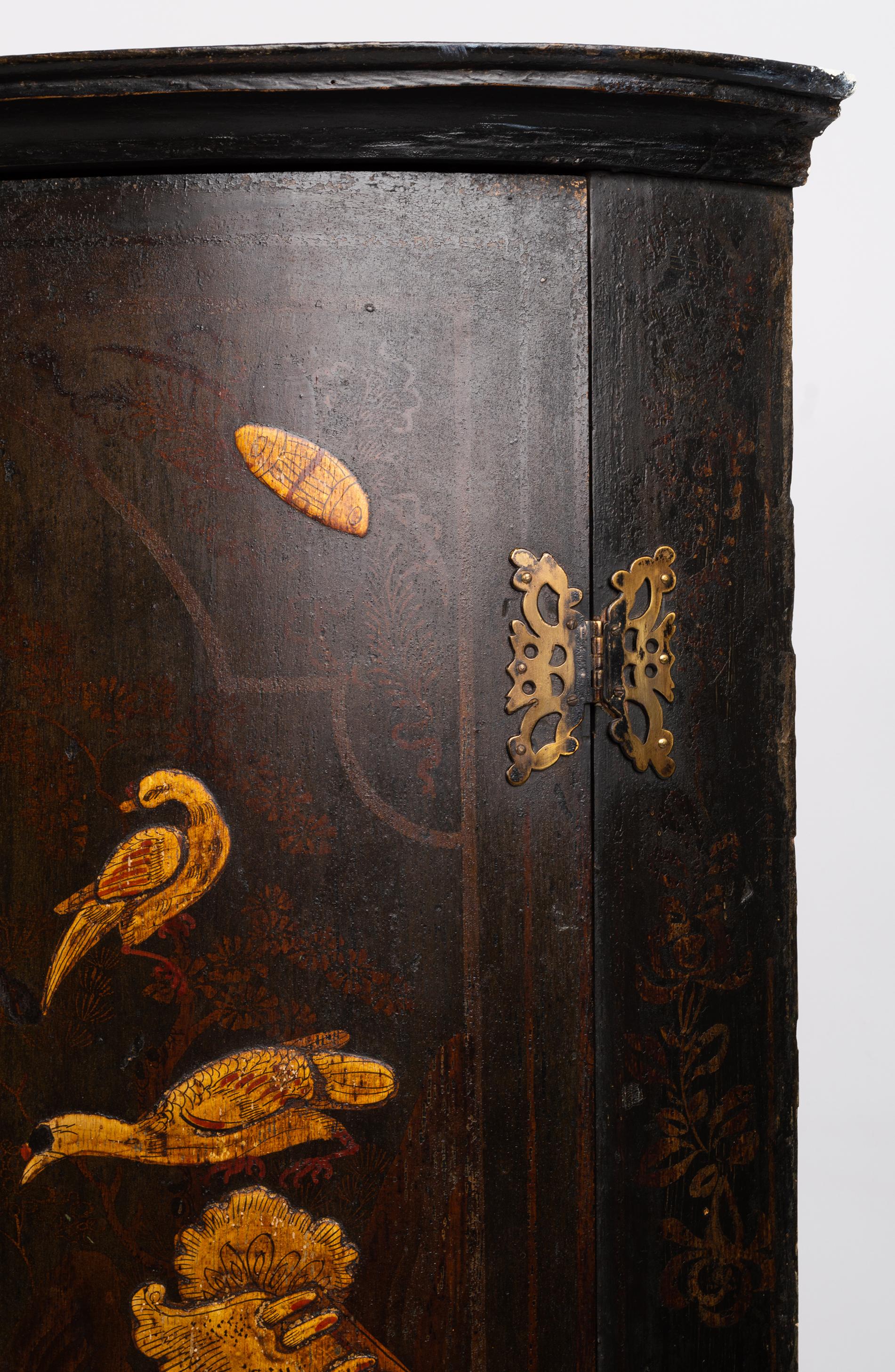 Mahogany Antique English Georgian Chinoiserie Lacquered Hanging Bow Front Corner Cupboard For Sale