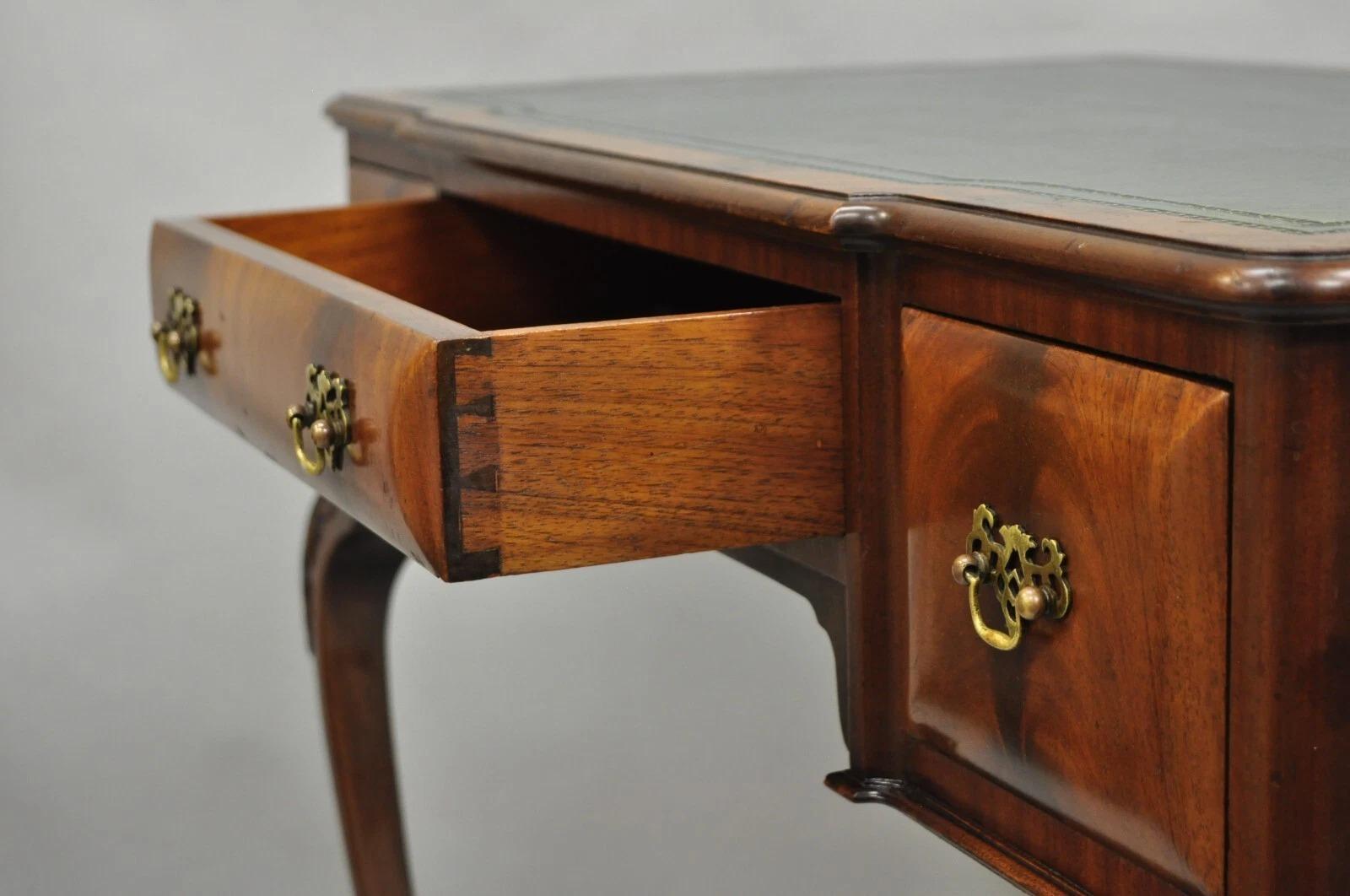 20th Century Antique English Georgian Crotch Mahogany Green Leather Top Small Writing Desk For Sale