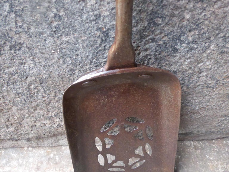 Antique English Fireplace Shovel or Fire Shovel, 18th19th