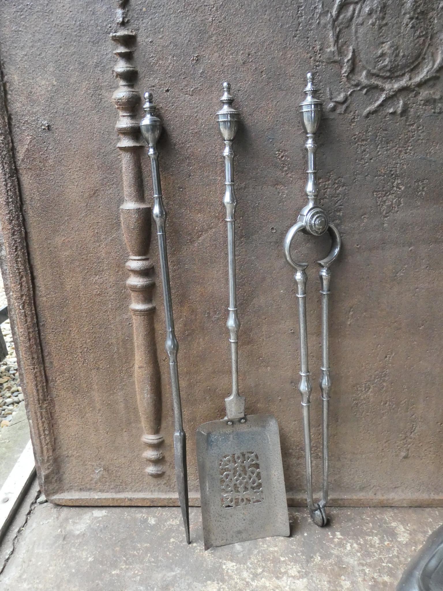 Antique English Georgian Fireplace Tools or Fire Tools, 18th - 19th Century For Sale 5