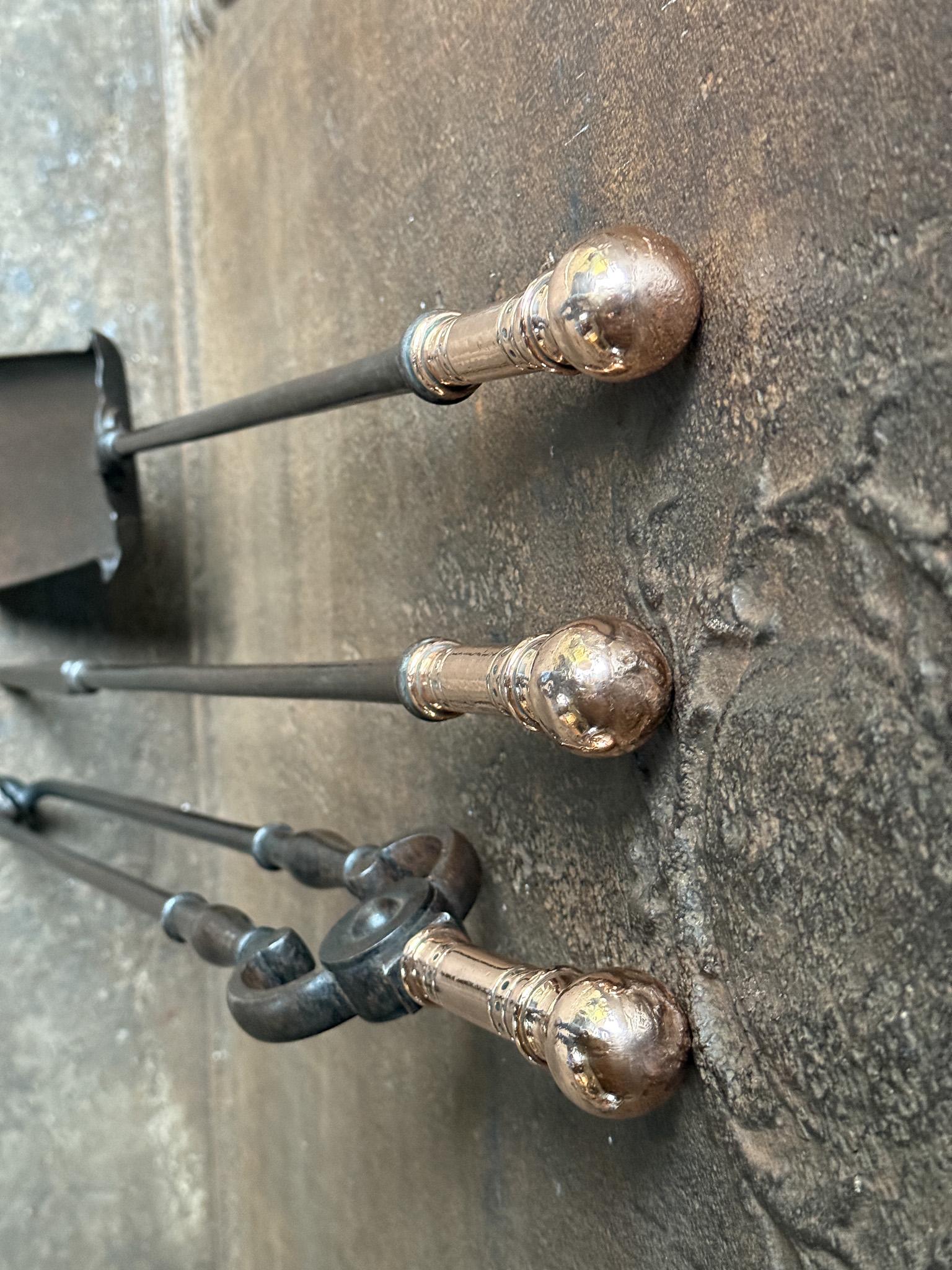 Antiguos utensilios georgianos ingleses para chimeneas o fuego, Siglos XVIII-XIX en venta 4