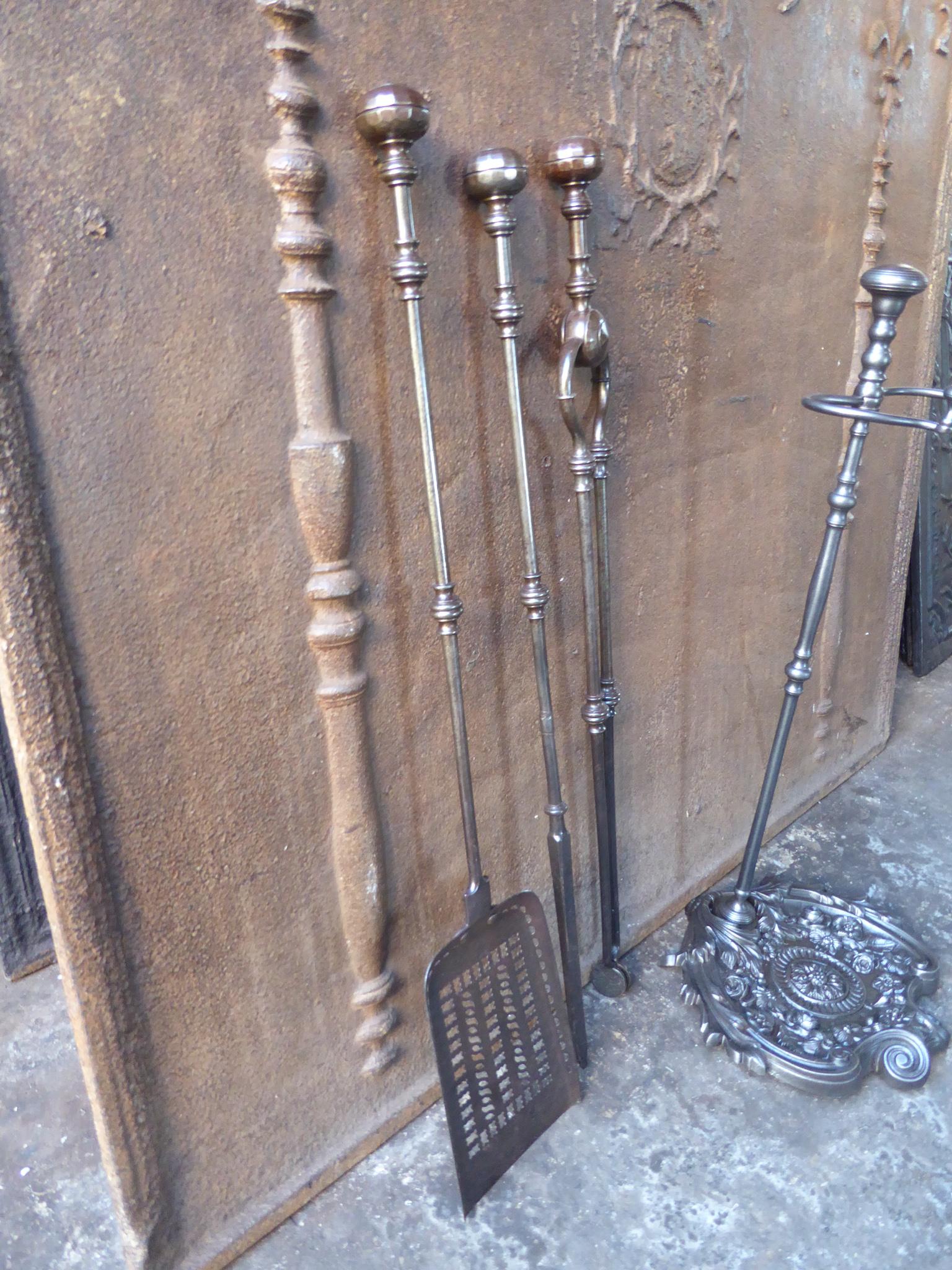 Antique English Georgian Fireplace Tools or Fire Tools, 18th - 19th Century For Sale 8