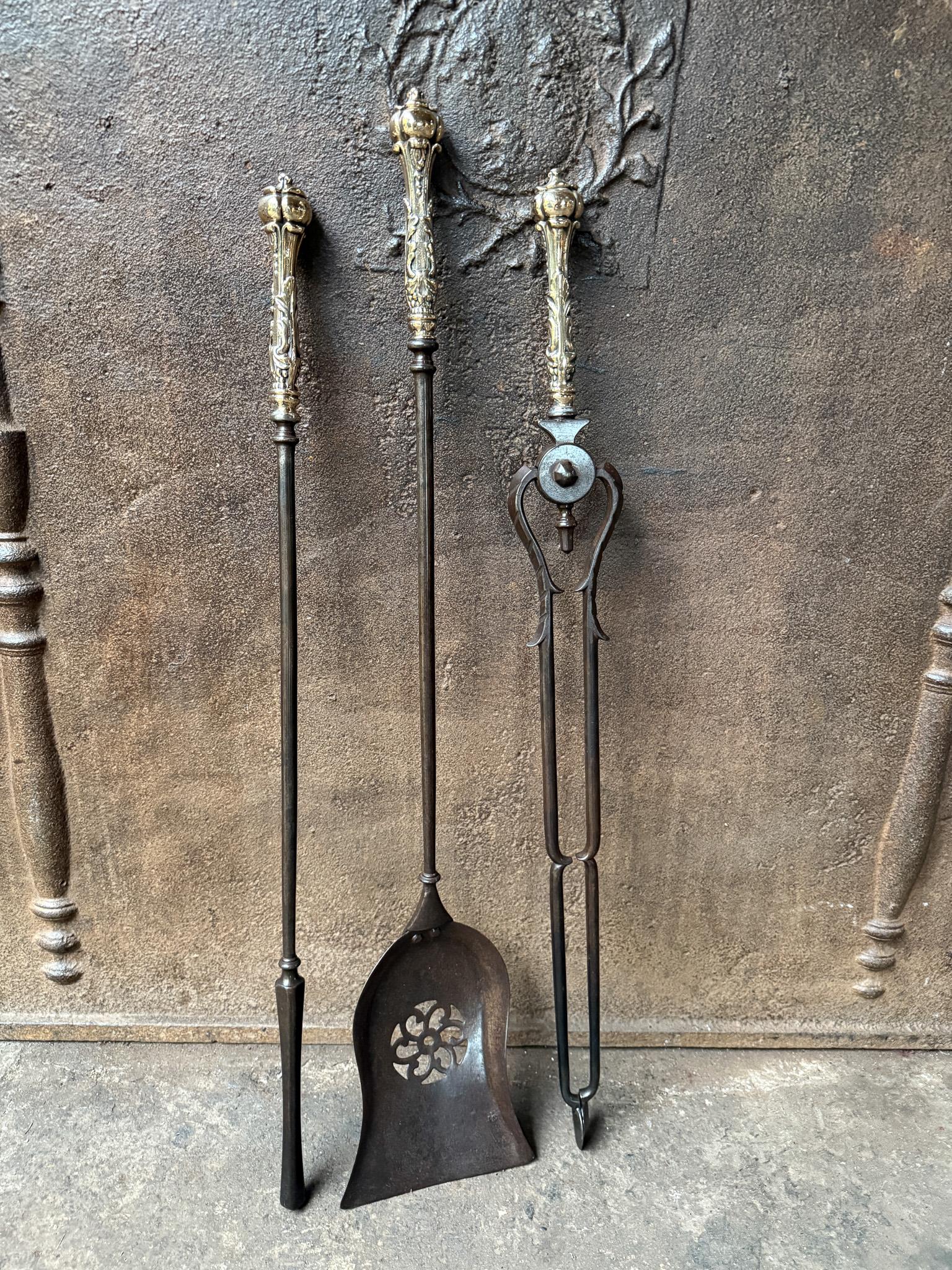Georgien Outils ou outils de cheminée géorgiens anglais anciens, 18e - 19e siècle en vente