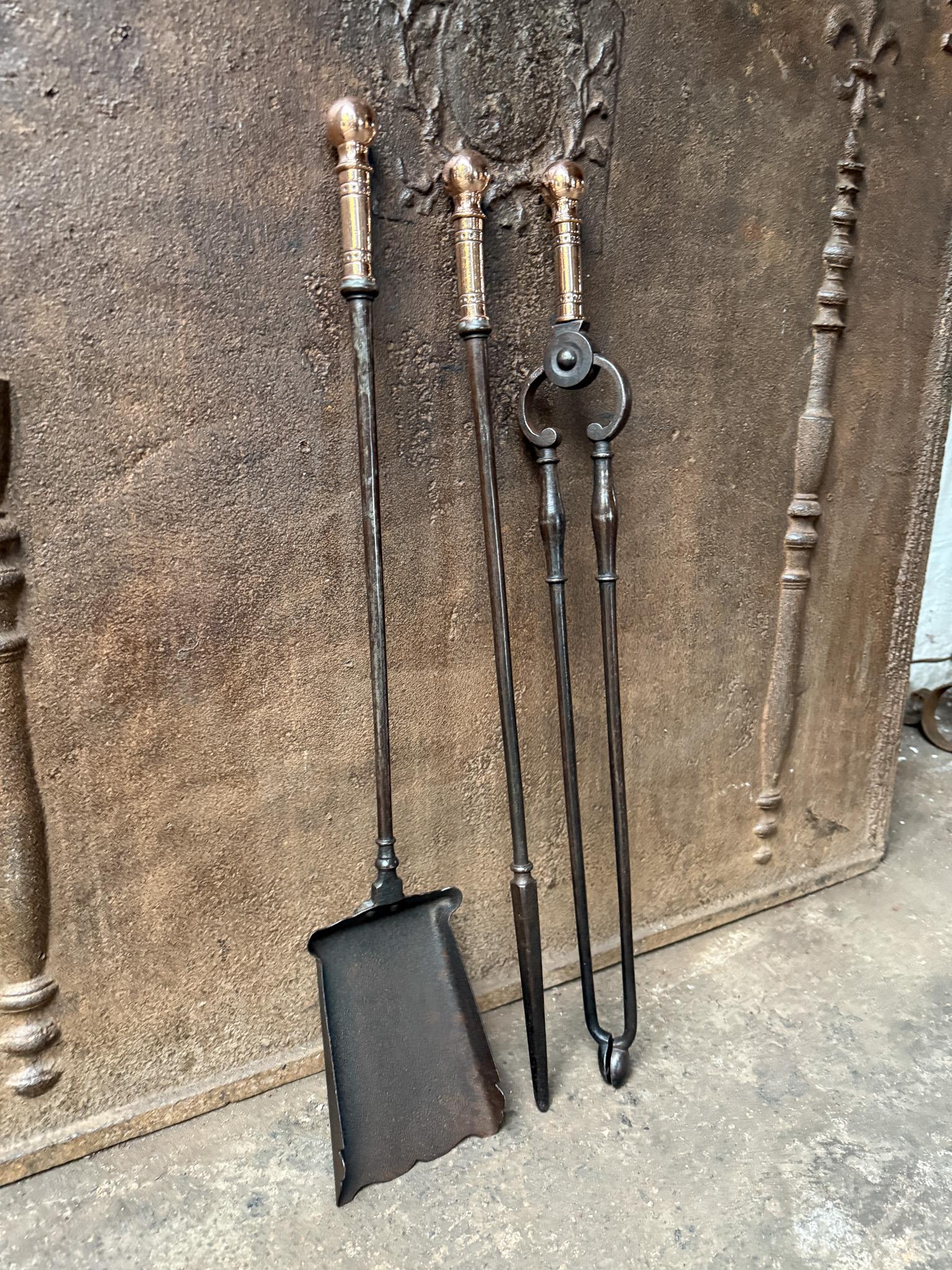 Antiguos utensilios georgianos ingleses para chimeneas o fuego, Siglos XVIII-XIX en Bueno estado para la venta en Soest, NL