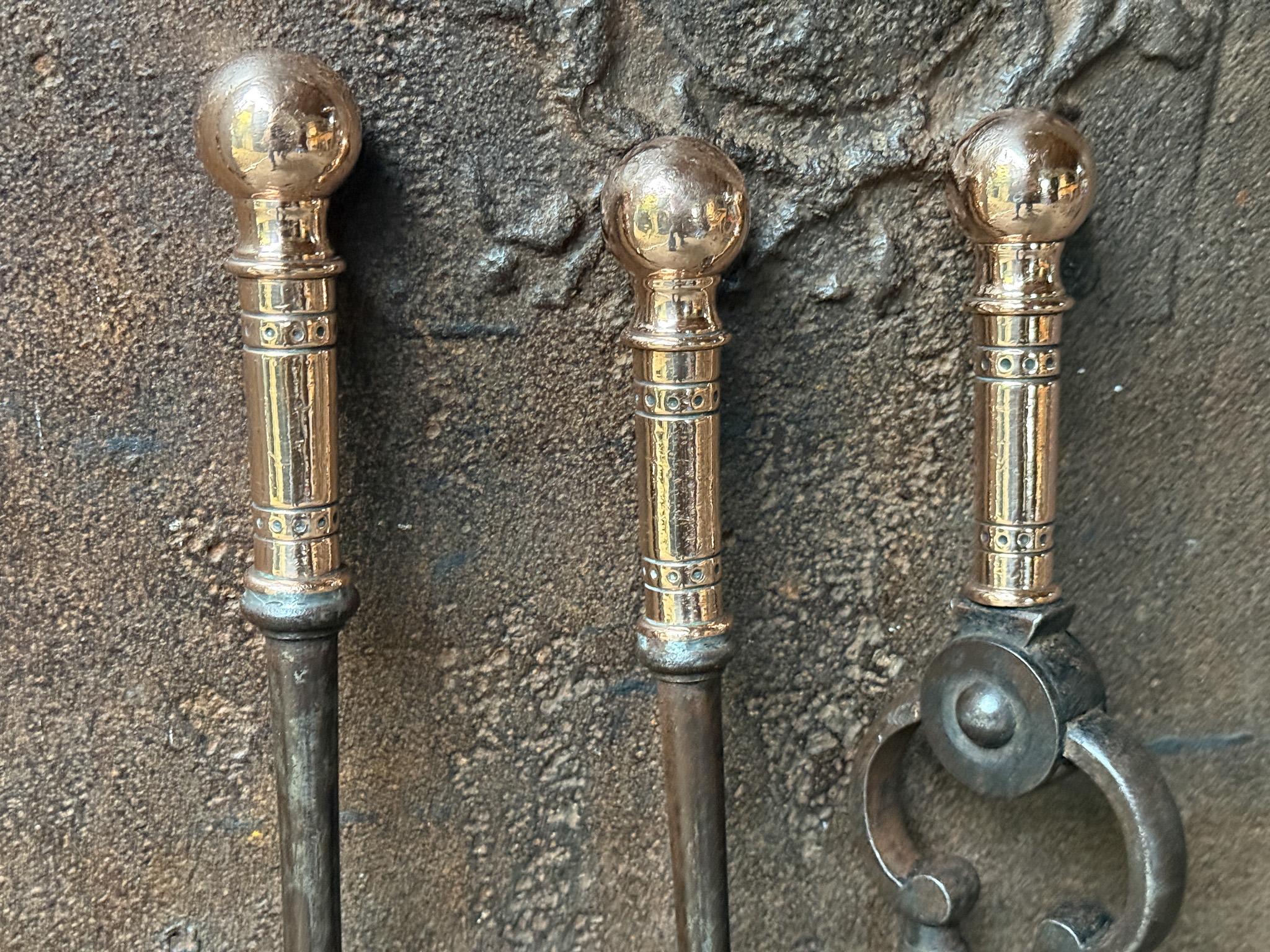 Antiguos utensilios georgianos ingleses para chimeneas o fuego, Siglos XVIII-XIX siglo XIX en venta