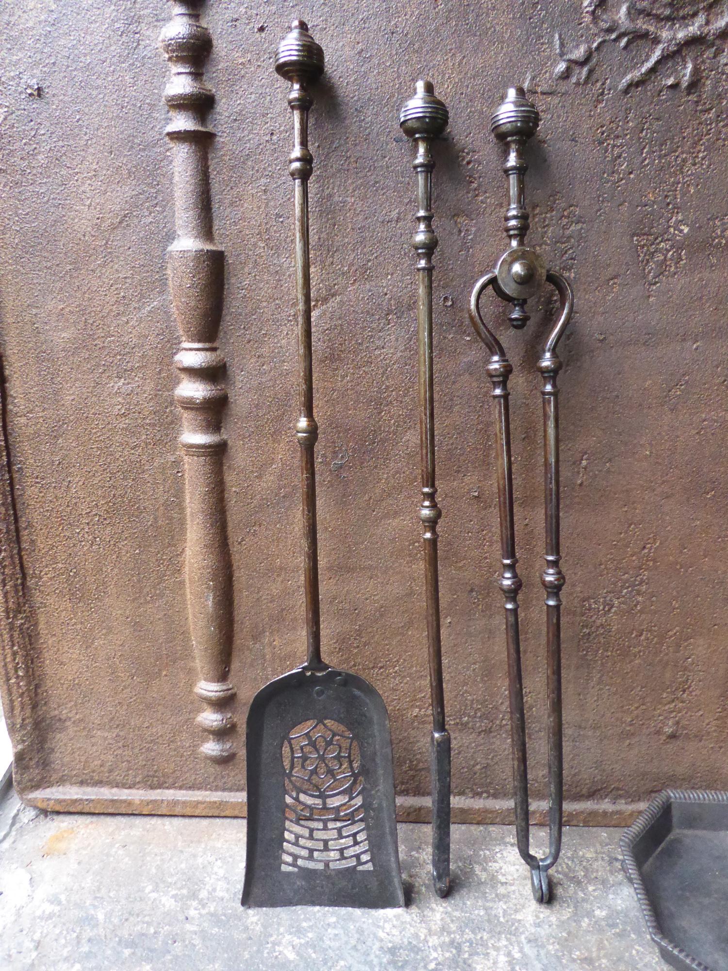 Antique English Georgian Fireplace Tools or Fire Tools In Good Condition In Amerongen, NL