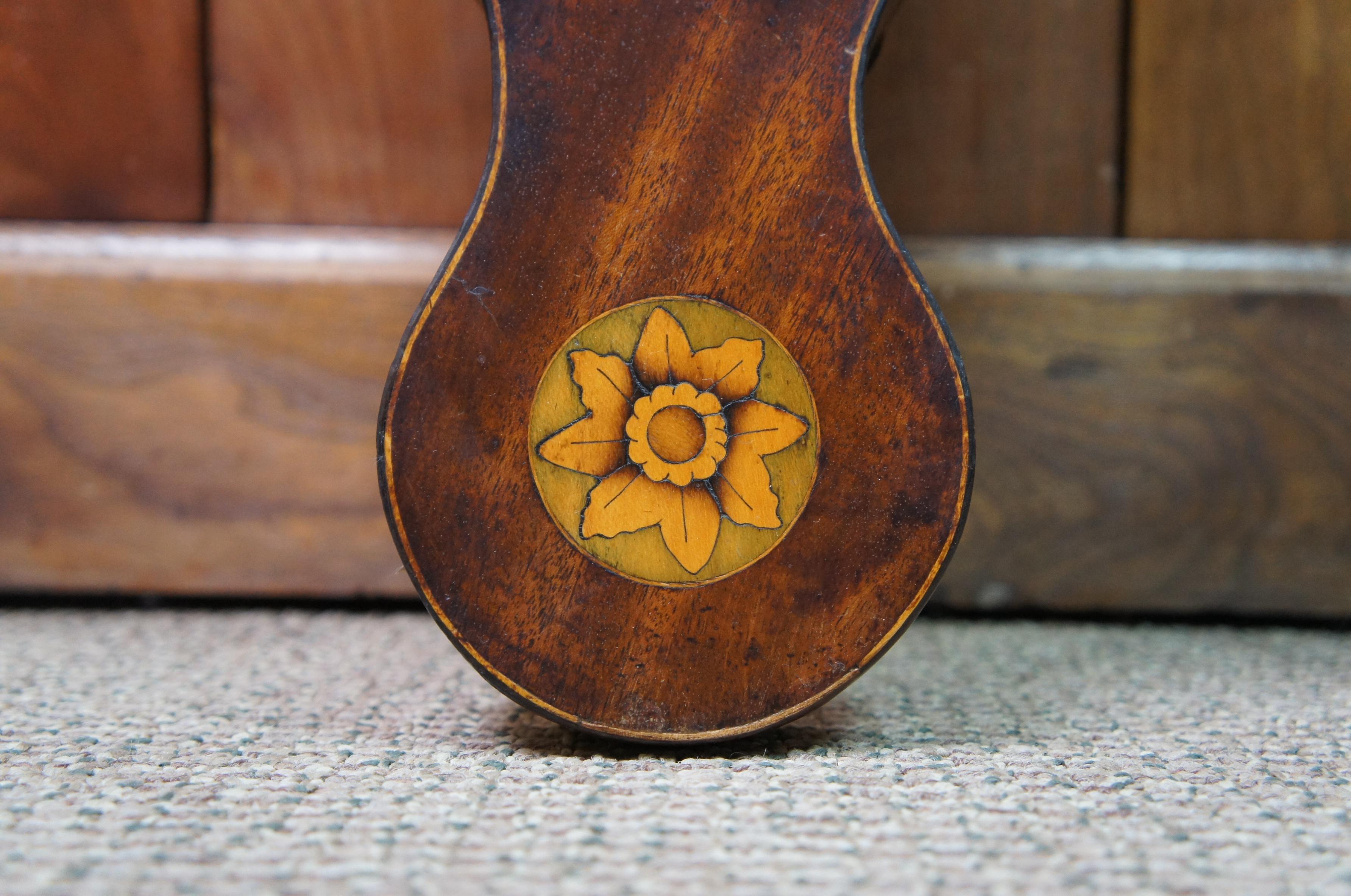 thermomètre géorgien ancien à roue Banjo incrusté de bois fruitier en vente 1