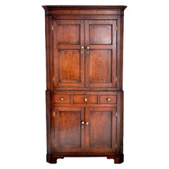 Antique English Georgian George III Oak Corner Cabinet, circa 1780