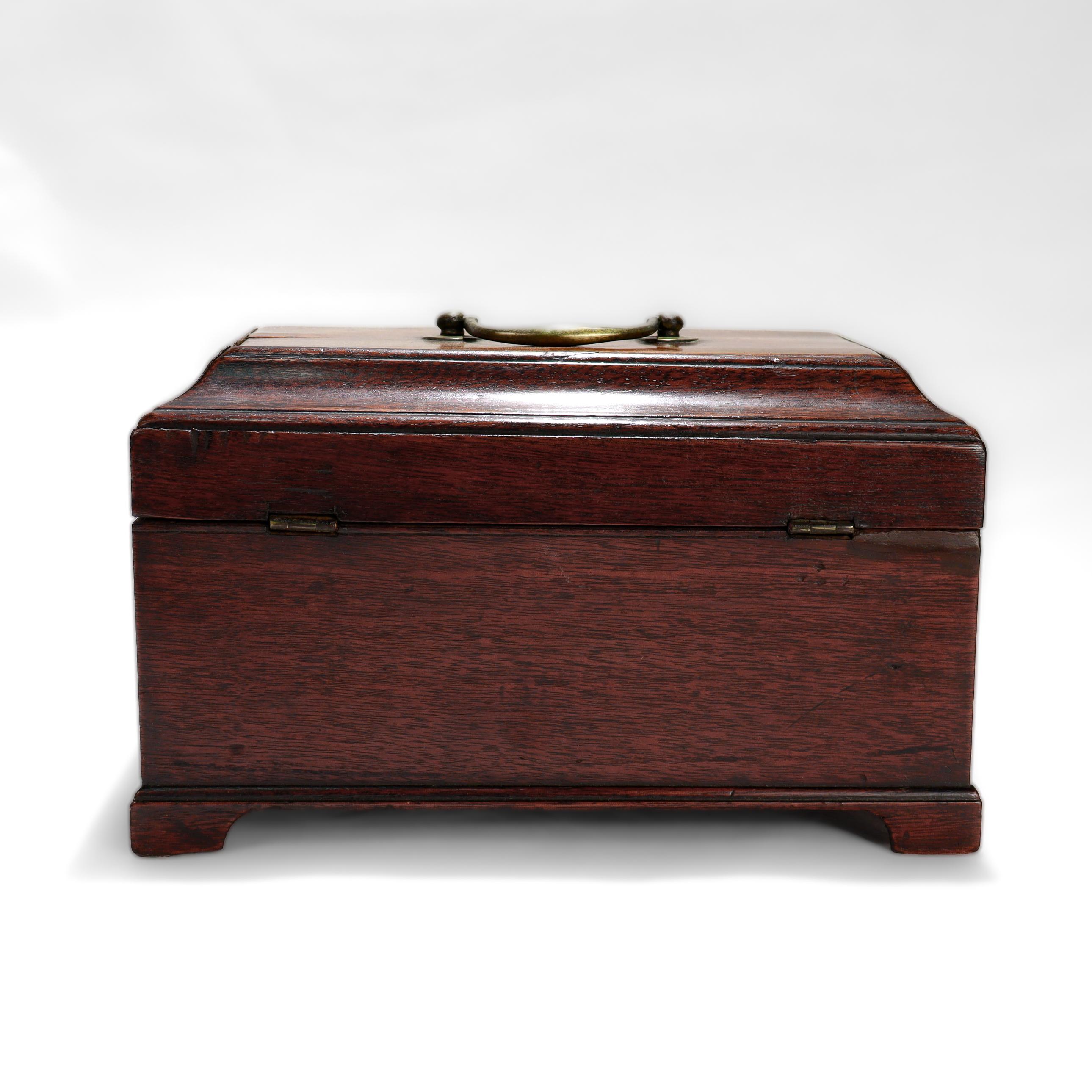 Acajou Boîte à thé antique anglaise géorgienne III en acajou en vente