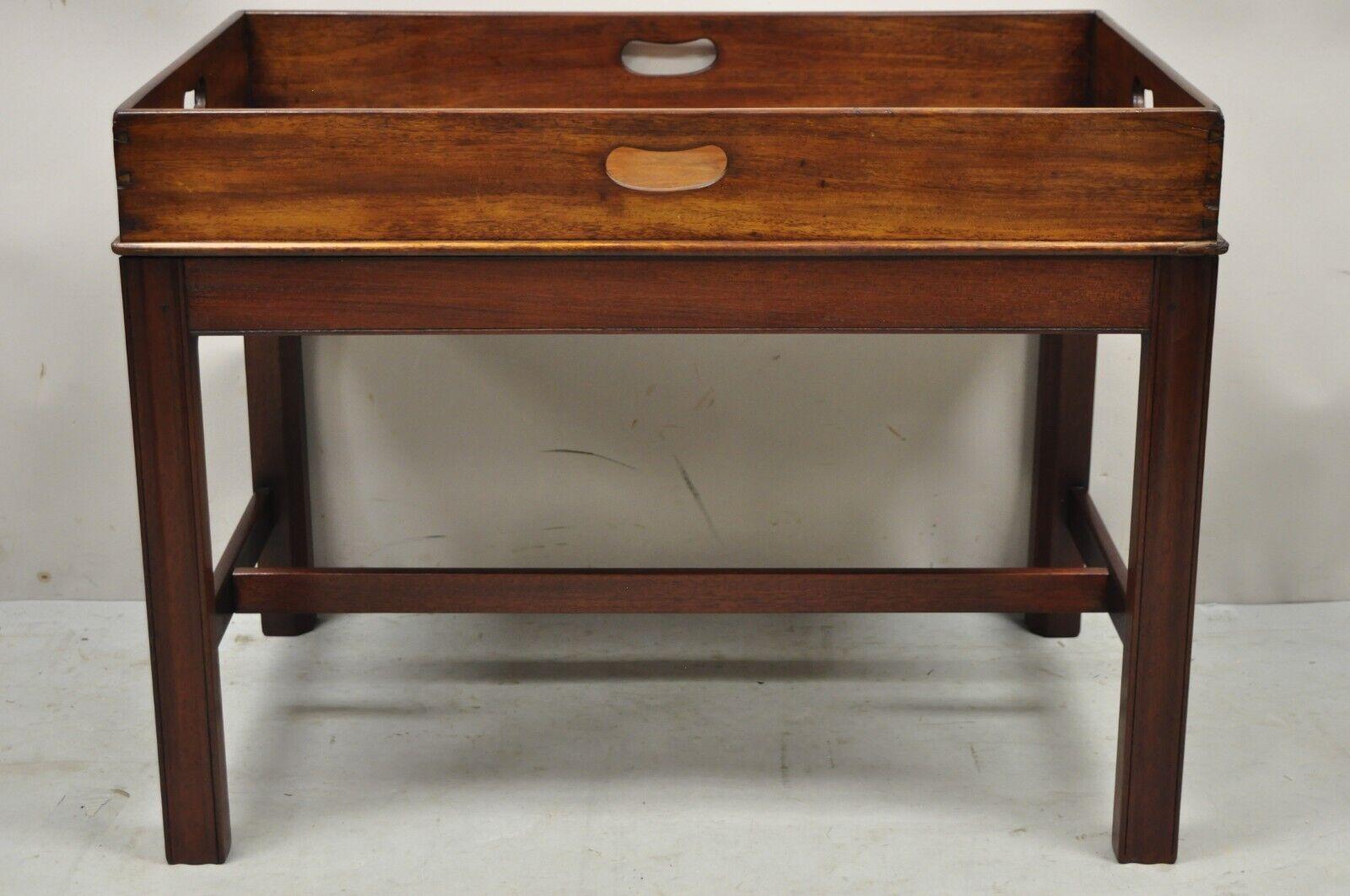 Antique English Georgian Mahogany Butler's Style Coffee Table with Dovetail For Sale 5