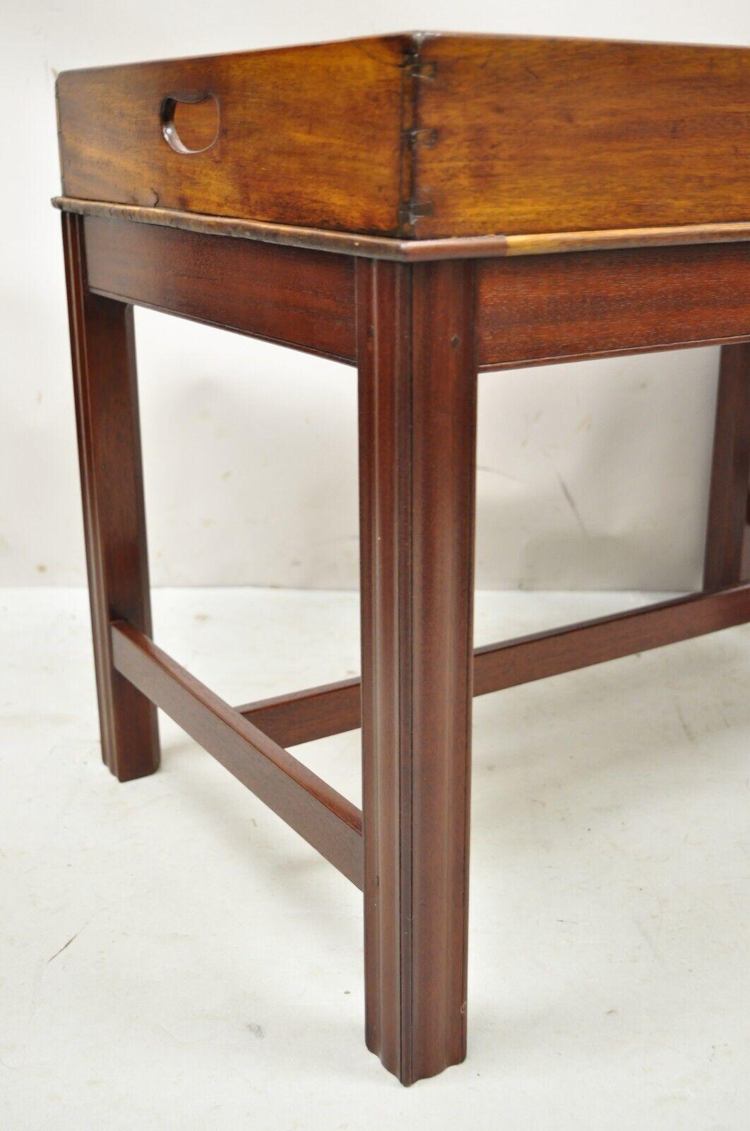 20th Century Antique English Georgian Mahogany Butler's Style Coffee Table with Dovetail For Sale