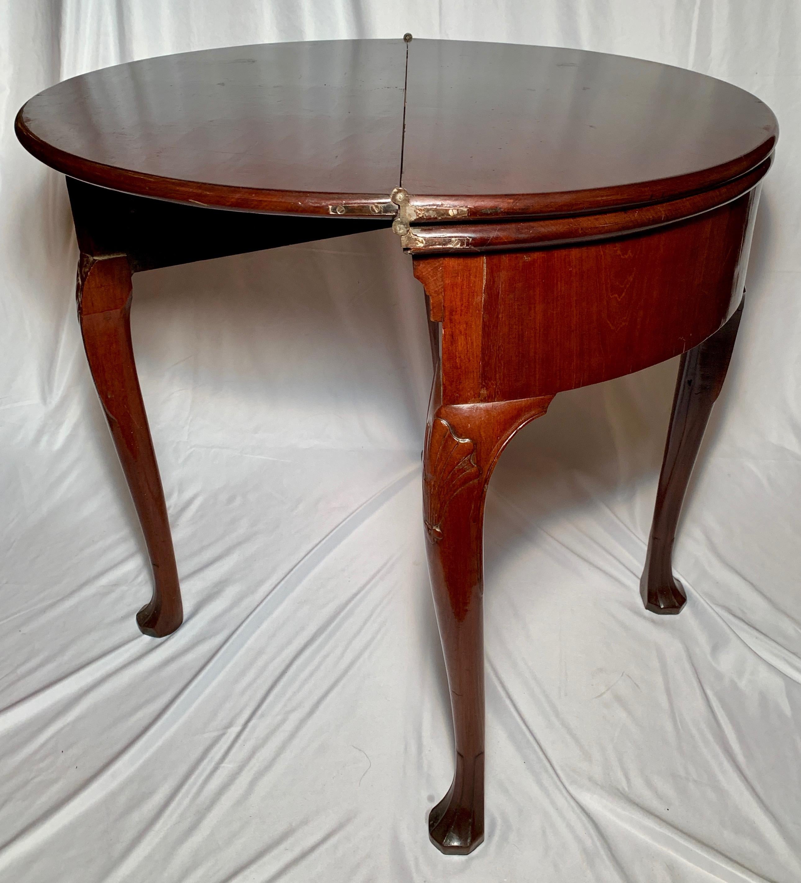 Antique English Georgian Mahogany Console Games Table In Good Condition For Sale In New Orleans, LA