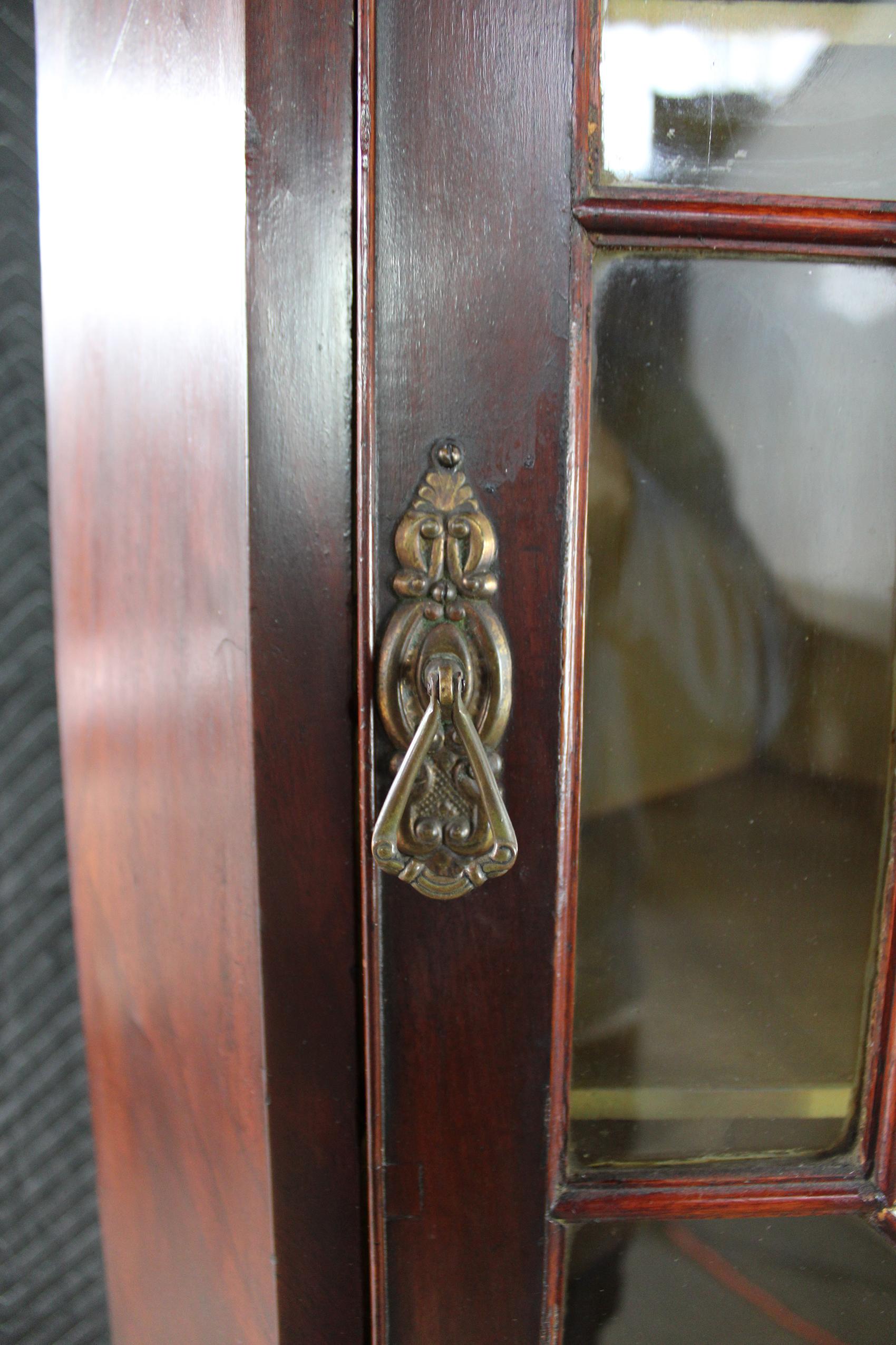 19th Century Antique English Georgian Mahogany Corner Cabinet Cupboard Curio Fretwork