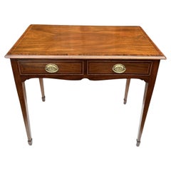 Antiguo escritorio inglés georgiano de caoba para señora Mesa auxiliar ocasional 19Ct