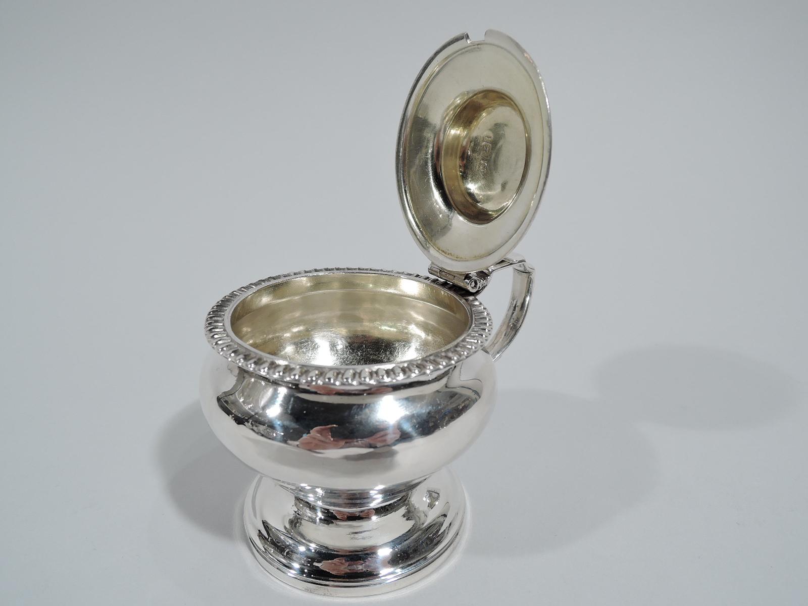 Antique English Georgian Neoclassical Sterling Silver Mustard Pot In Good Condition In New York, NY