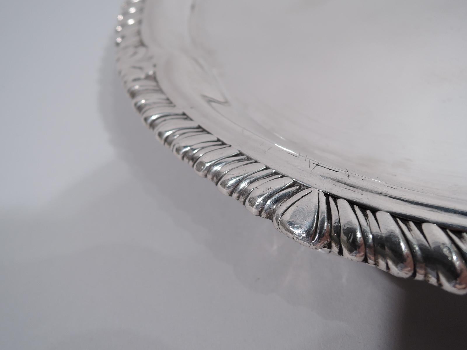 Antique English Georgian Neoclassical Sterling Silver Salver Tray In Good Condition In New York, NY