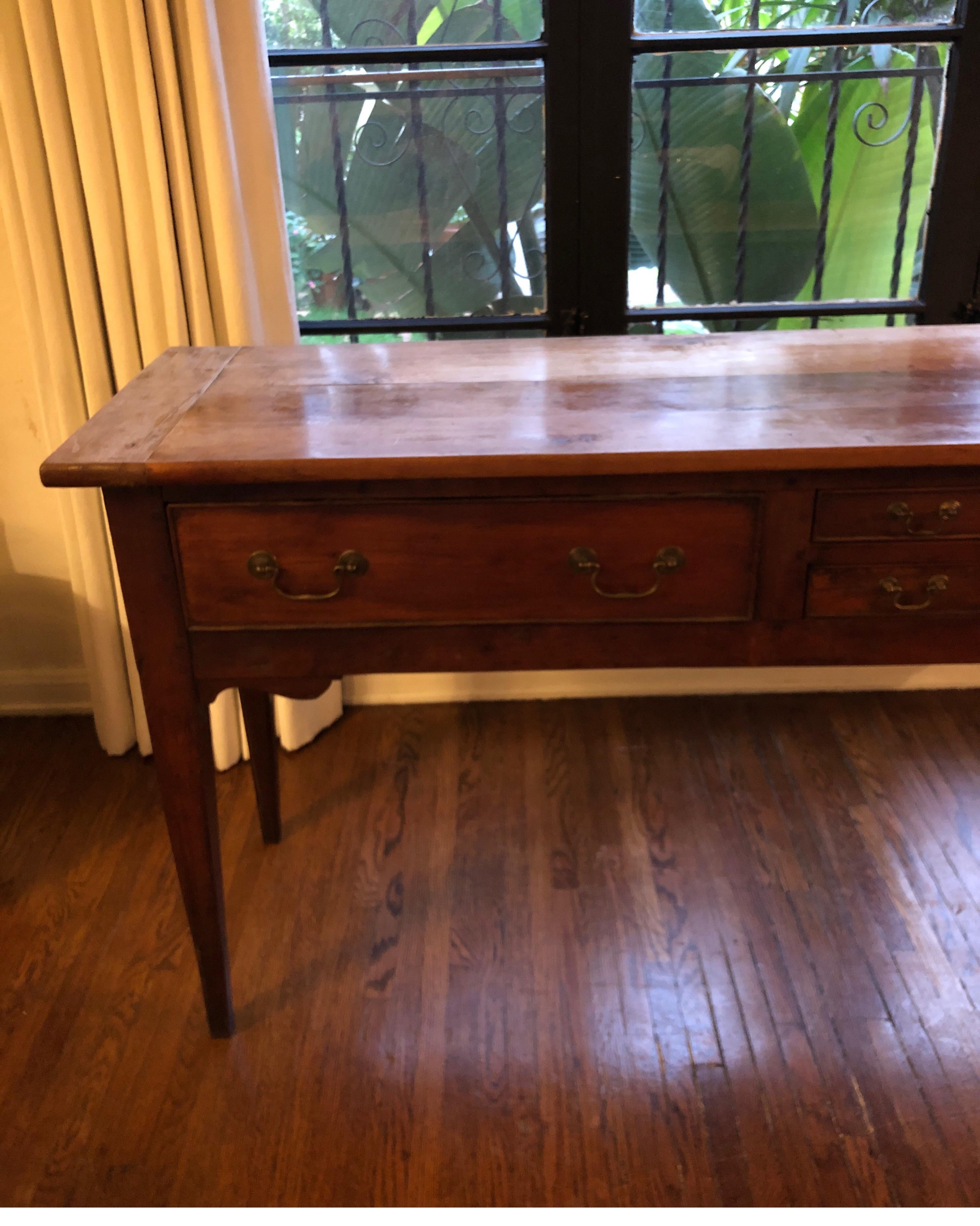 Antique English Georgian Oak Dresser Base with Drawers, Late 18th Century In Distressed Condition In Los Angeles, CA