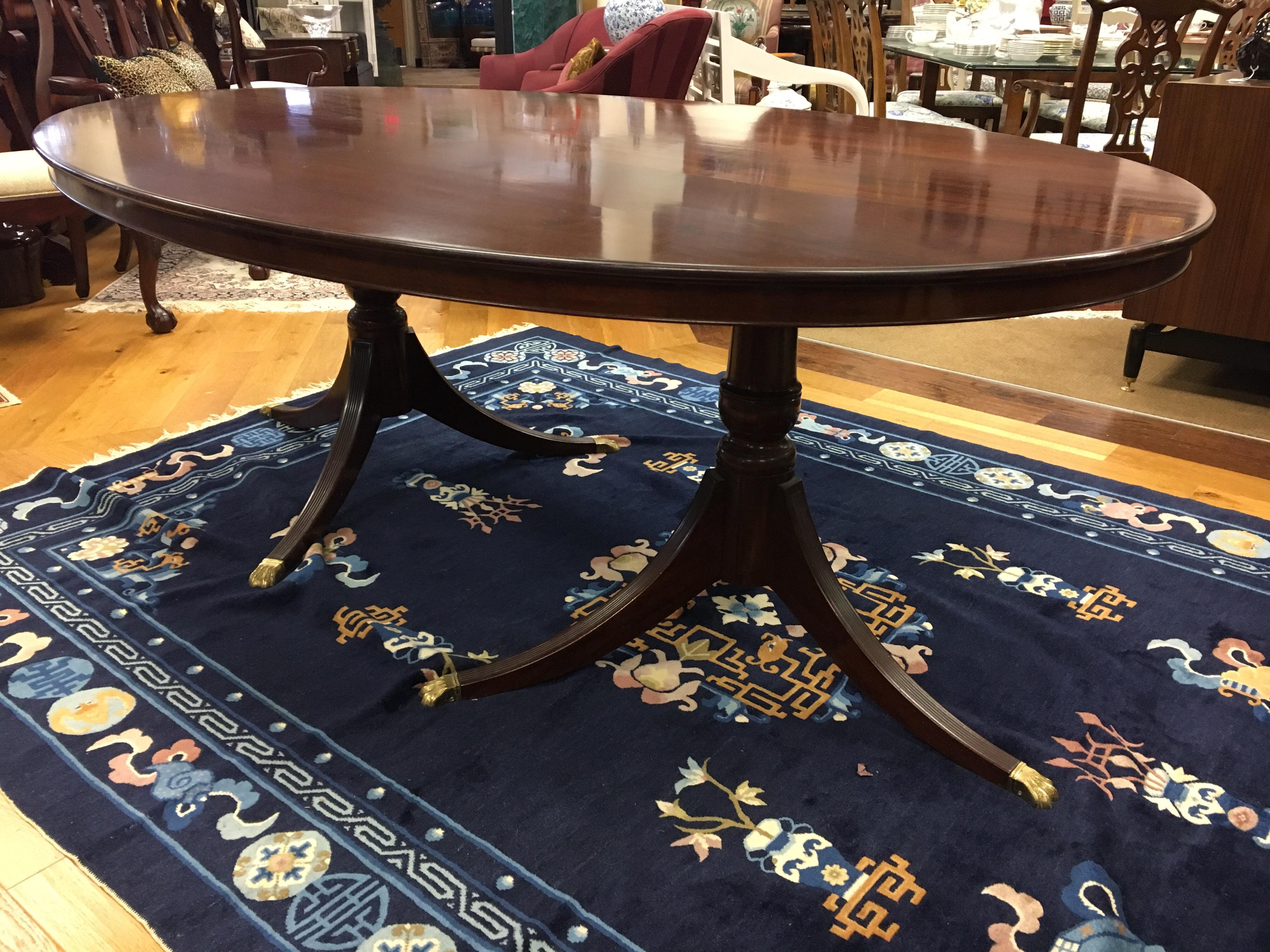 Mid-19th Century Antique English Georgian Oval Double Pedestal Dining Mahogany Table