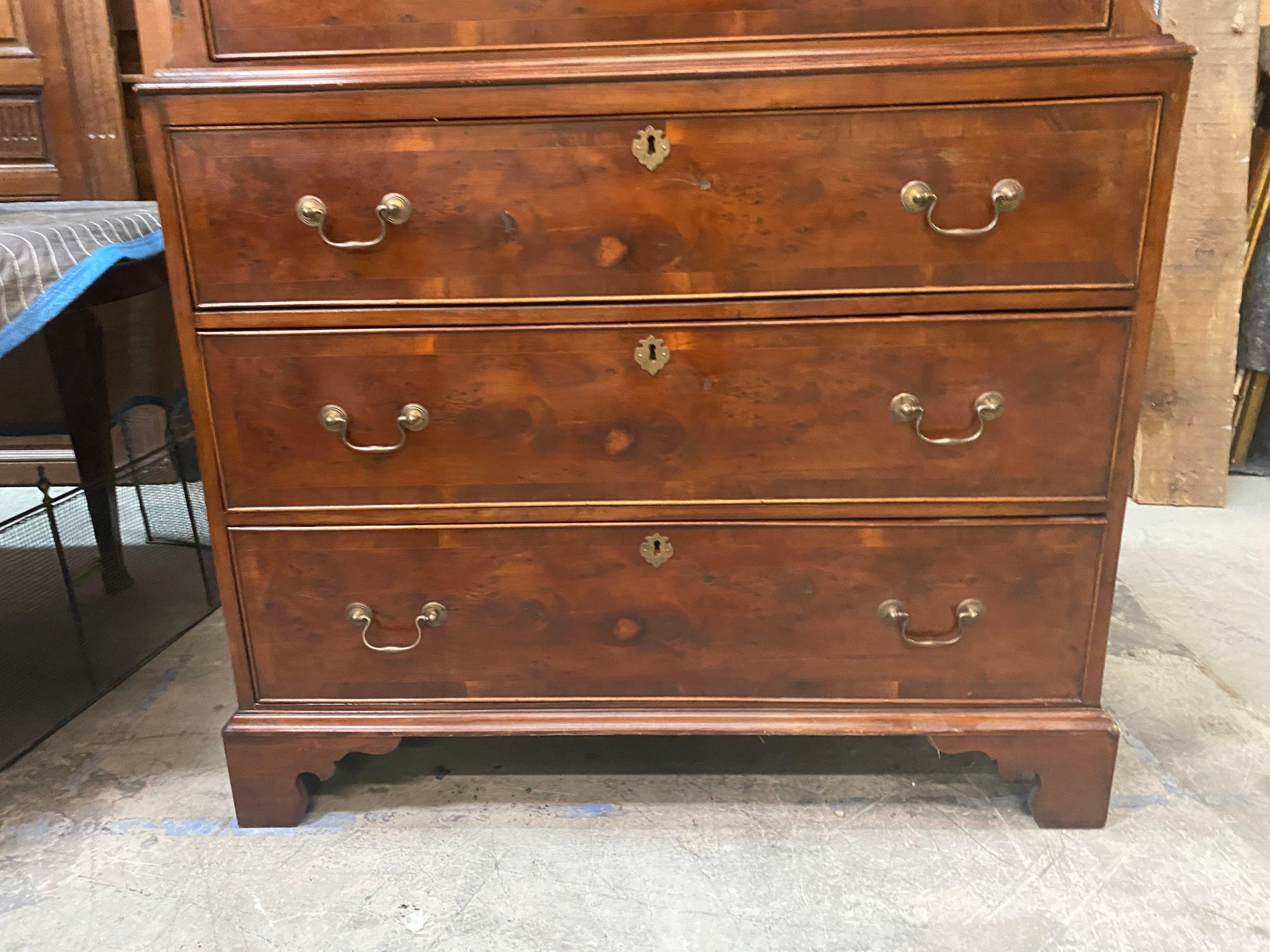 Antique English Georgian Period Mahogany Chest on Chest For Sale 13