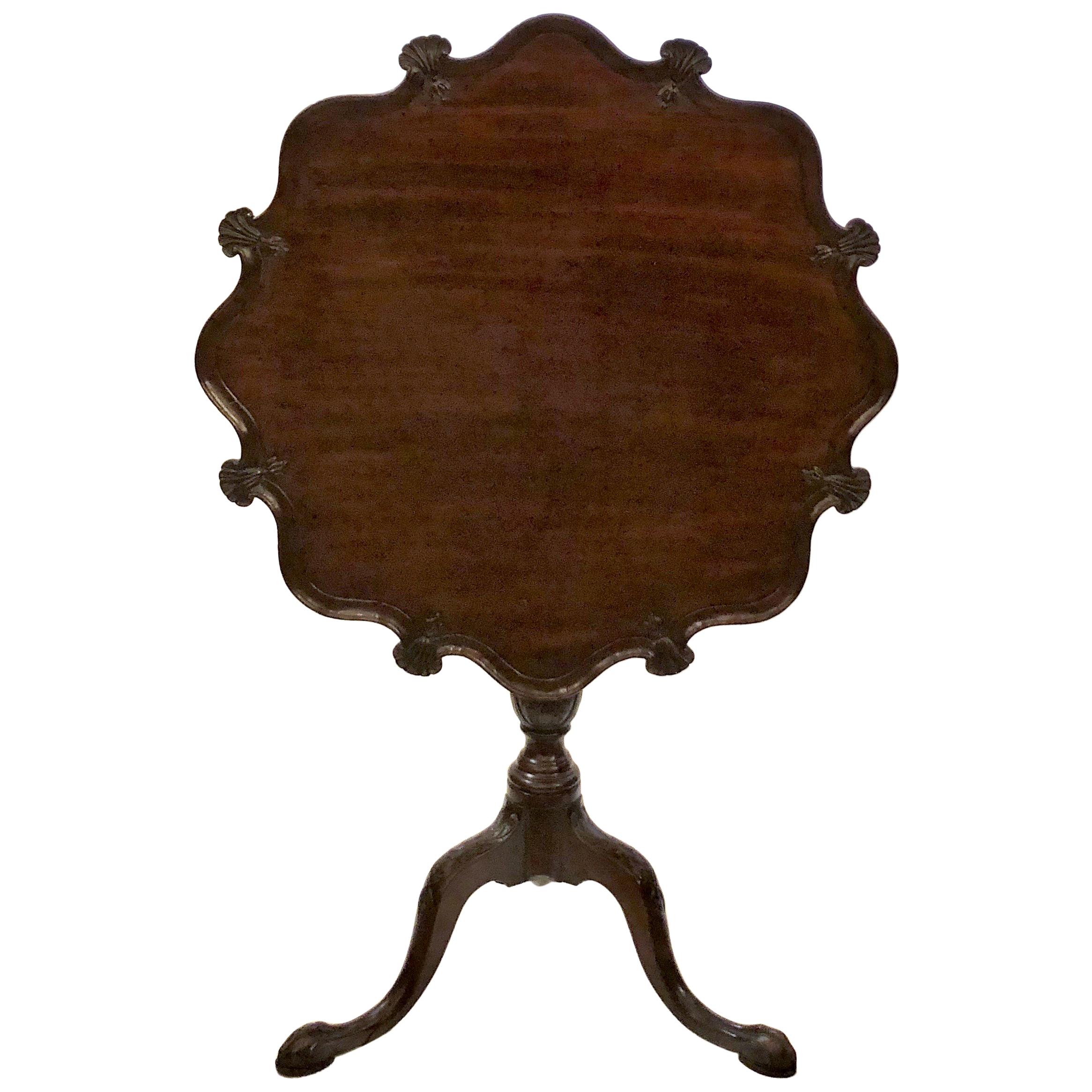 Antique English Georgian Pie-Crust Mahogany Table