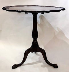 Antique English Georgian Pie-Crust Mahogany Table