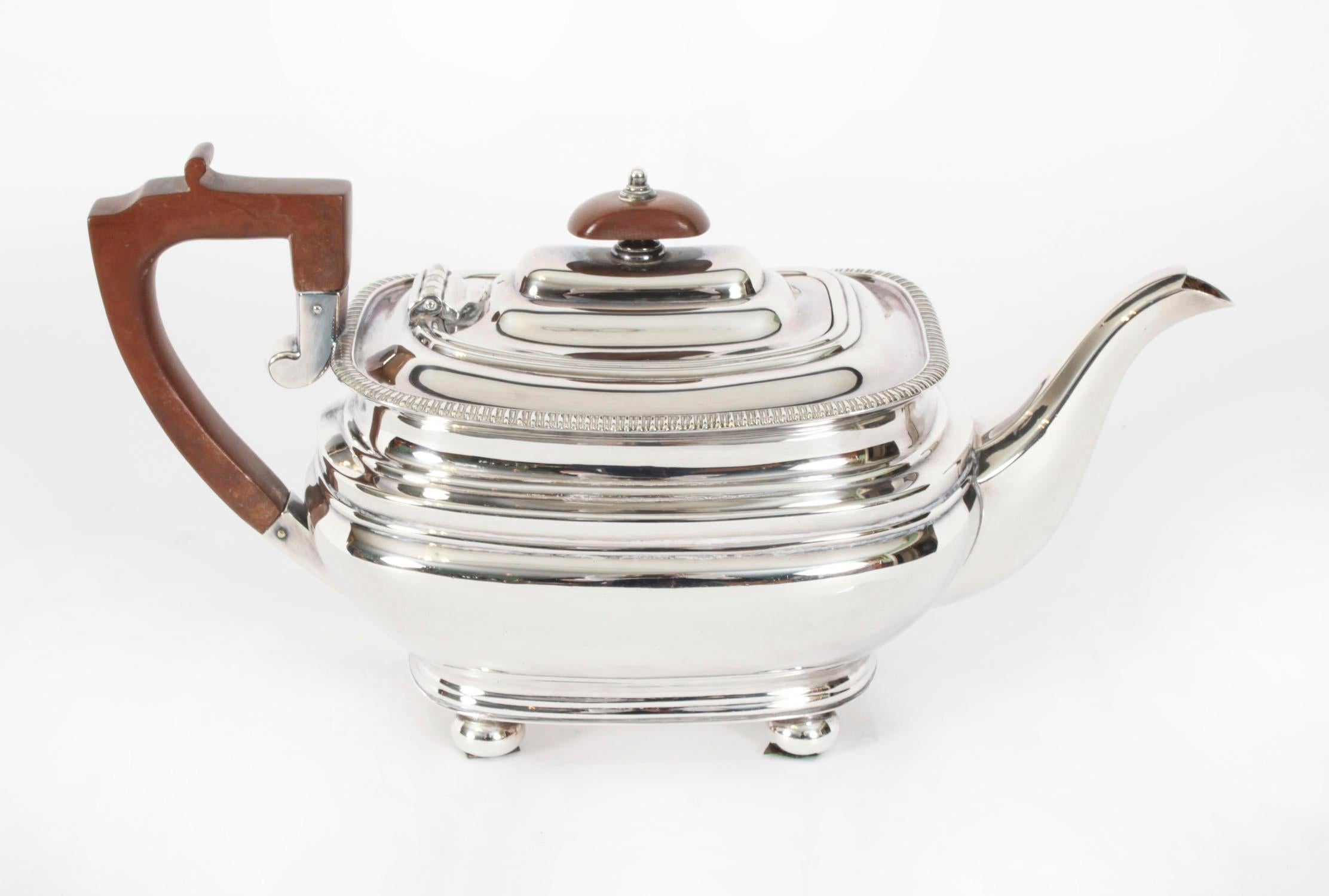 Antique English Georgian Revival Silver Plate Tea Service 20th Century 8