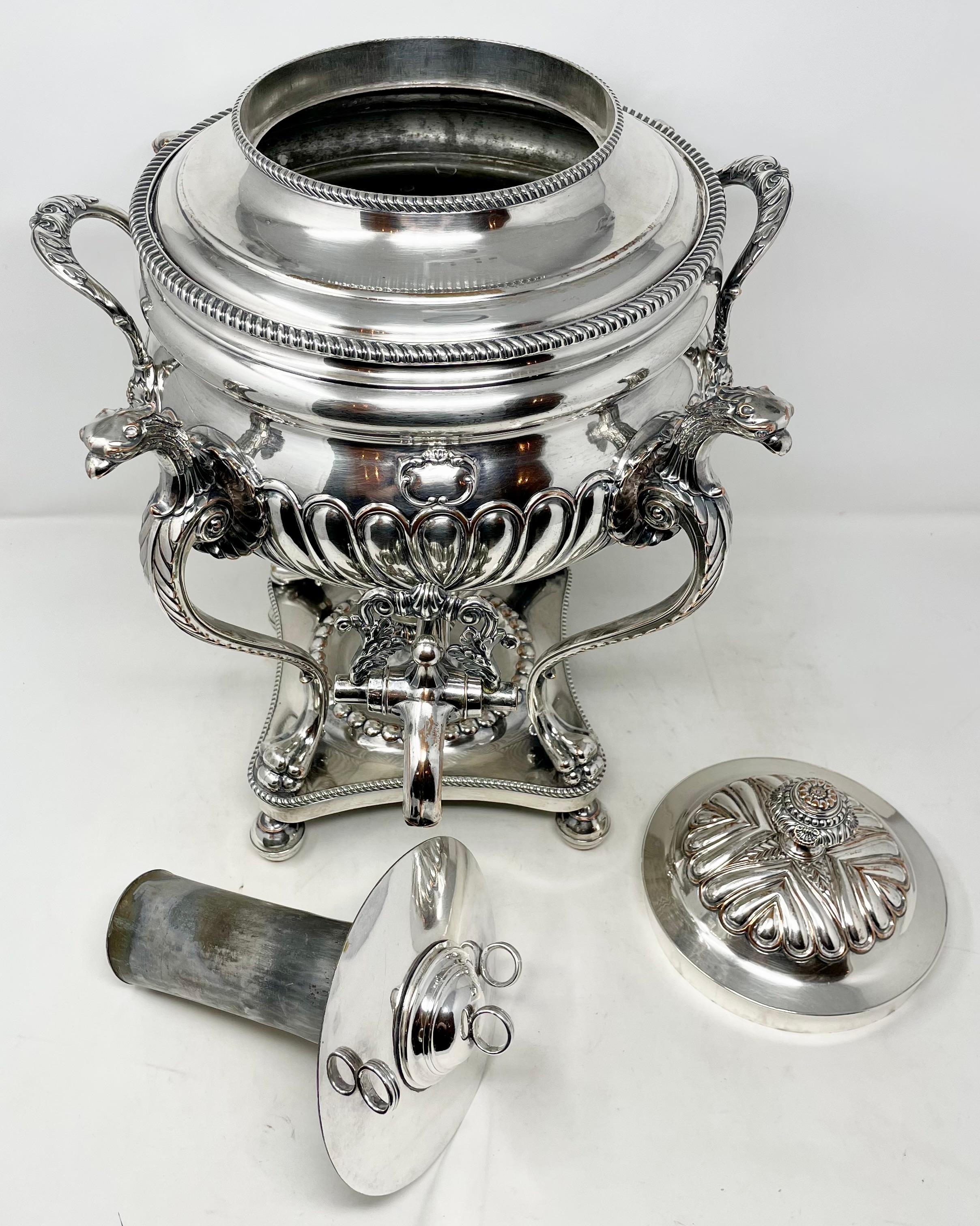 Ancienne urne en argent Sheffield pour le service du thé, Circa 1830-1840. en vente 1