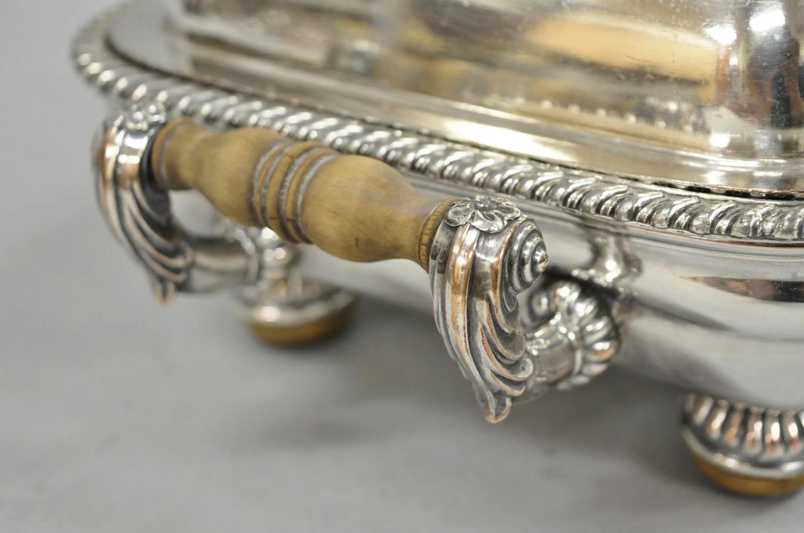 Placcato argento Antico piatto da portata georgiano inglese rivestito d'argento su piedini a conchiglia in legno in vendita