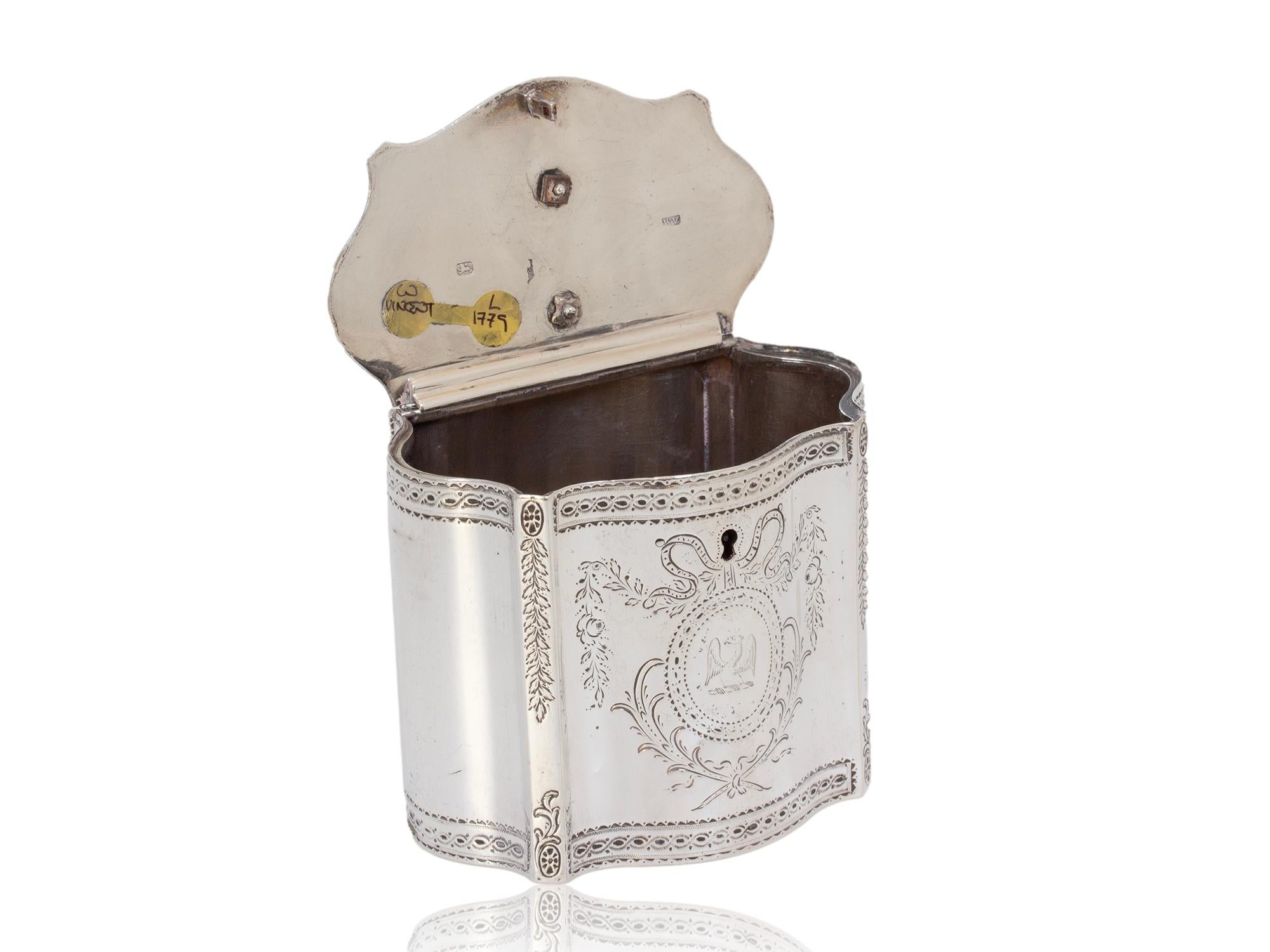 Ancienne boîte à thé en argent de style géorgien anglais par William Vincent en vente 4