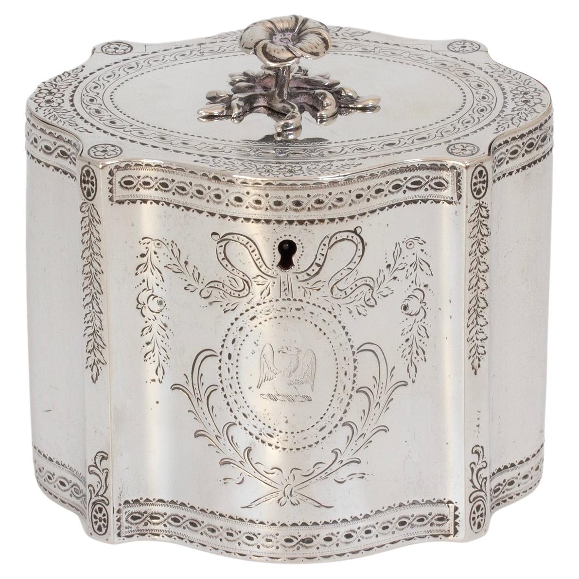 Ancienne boîte à thé en argent de style géorgien anglais par William Vincent en vente