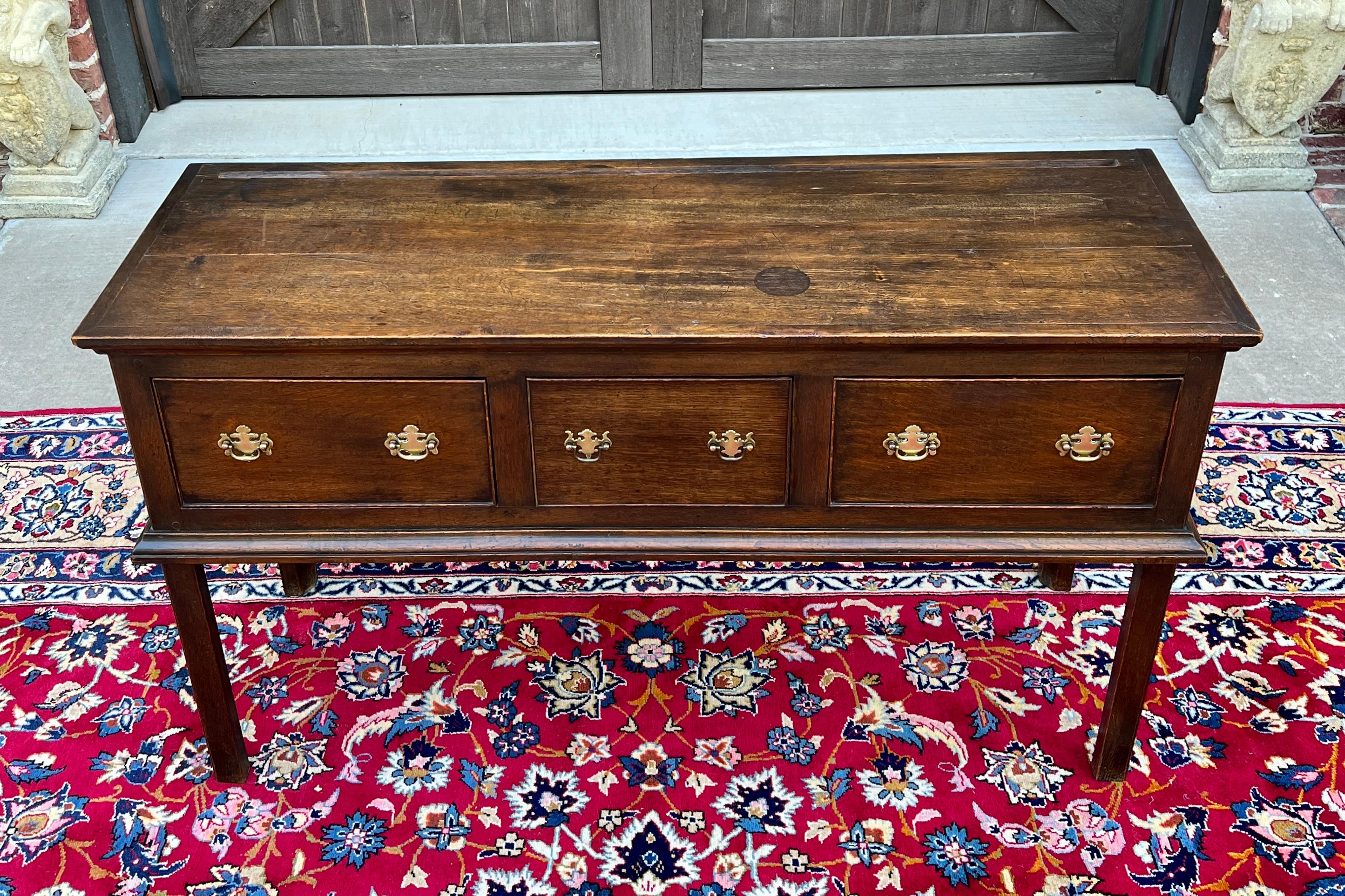 Ancienne table de canapé géorgien anglaise d'entrée table console à 3 tiroirs en chêne 19ème siècle Bon état à Tyler, TX