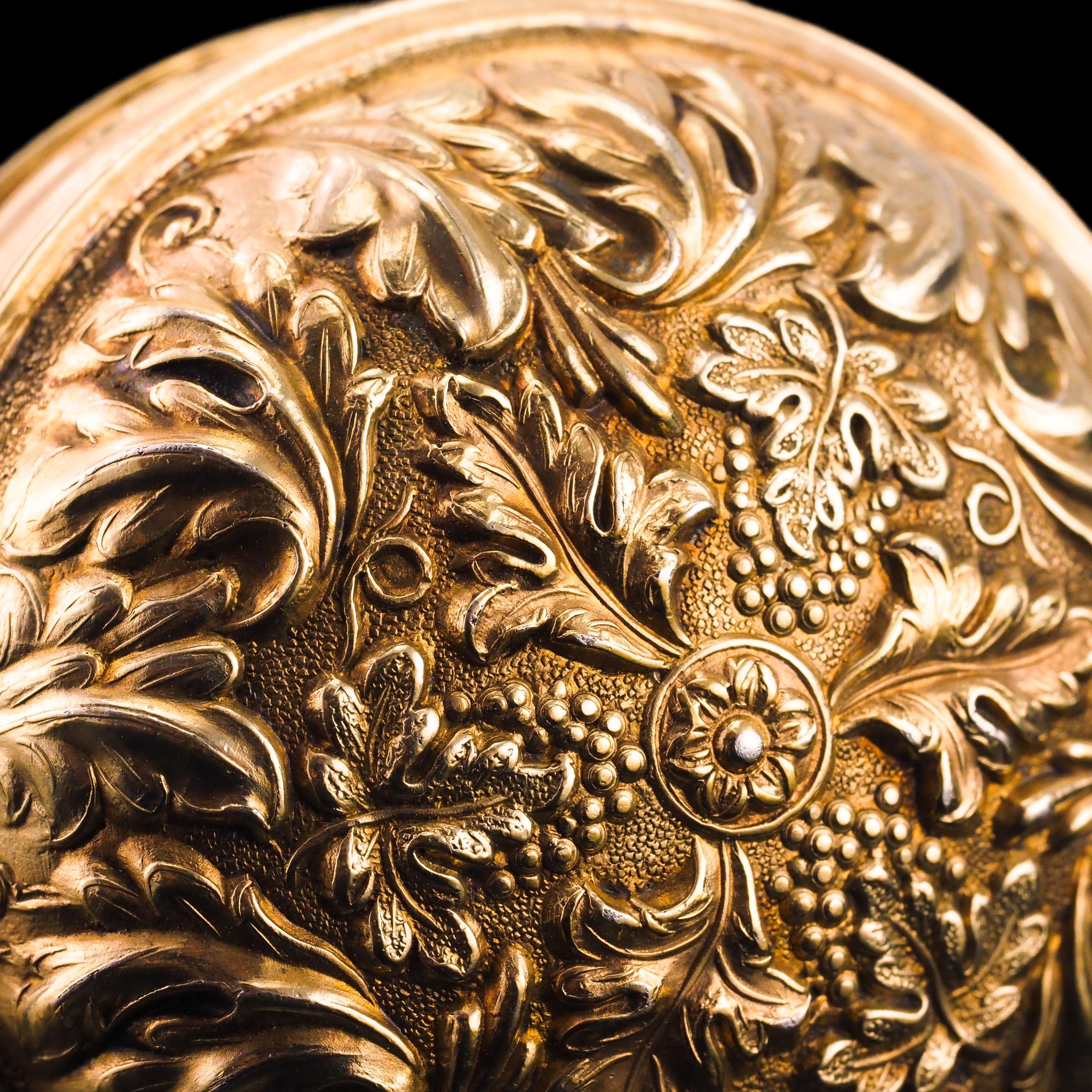 Ancienne tabatière anglaise géorgienne sphérique/circulaire en argent doré  - 1823 en vente 1