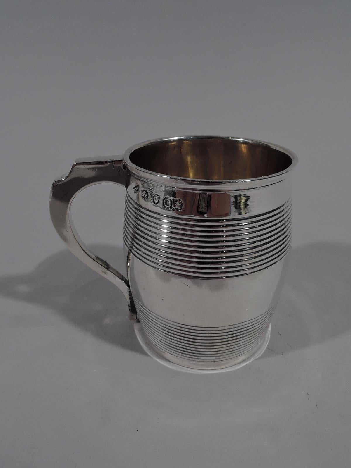 Antique English Georgian Sterling Silver Barrel Baby Cup In Excellent Condition In New York, NY