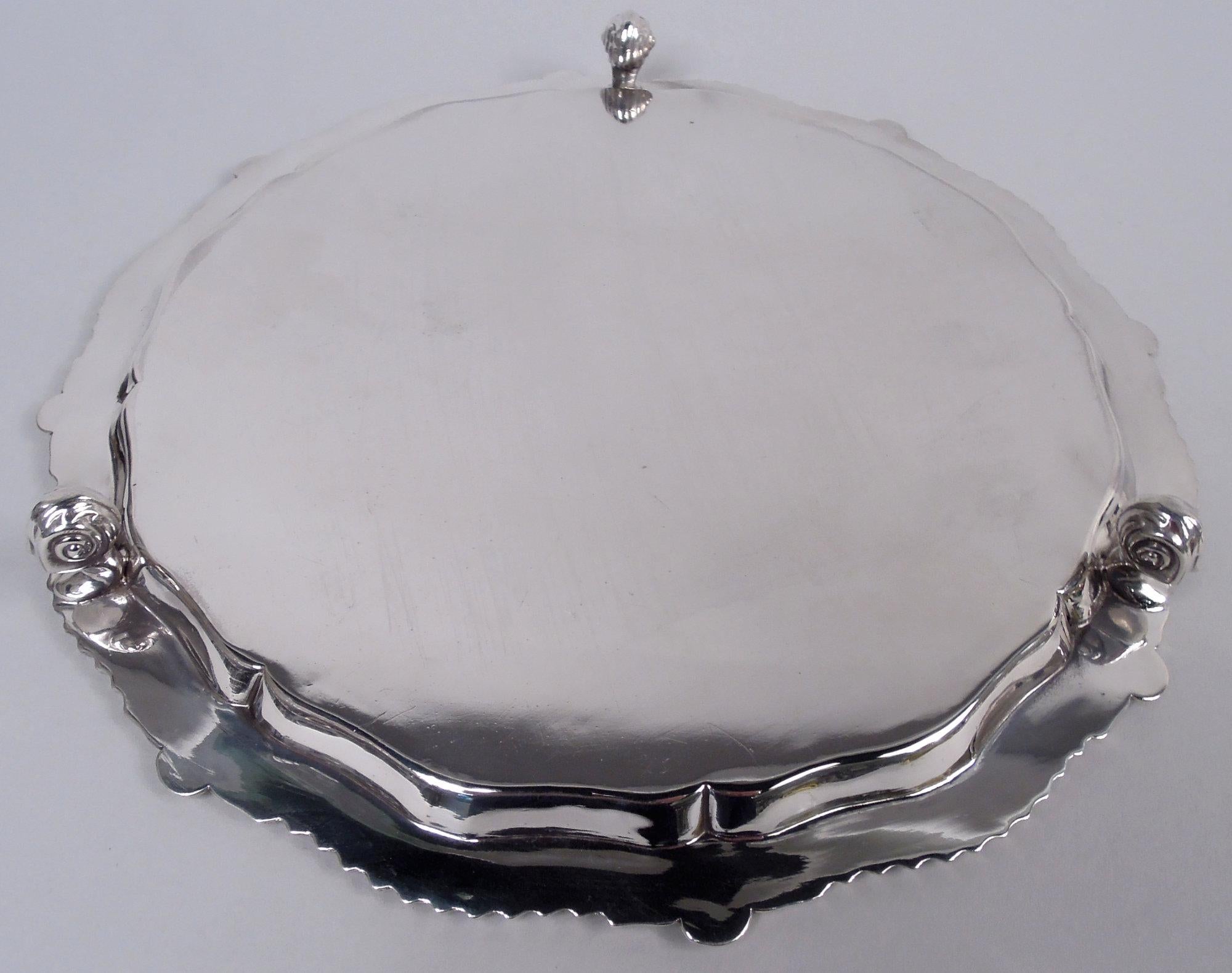 Antique English Georgian Sterling Silver Salver, 1921 For Sale 2