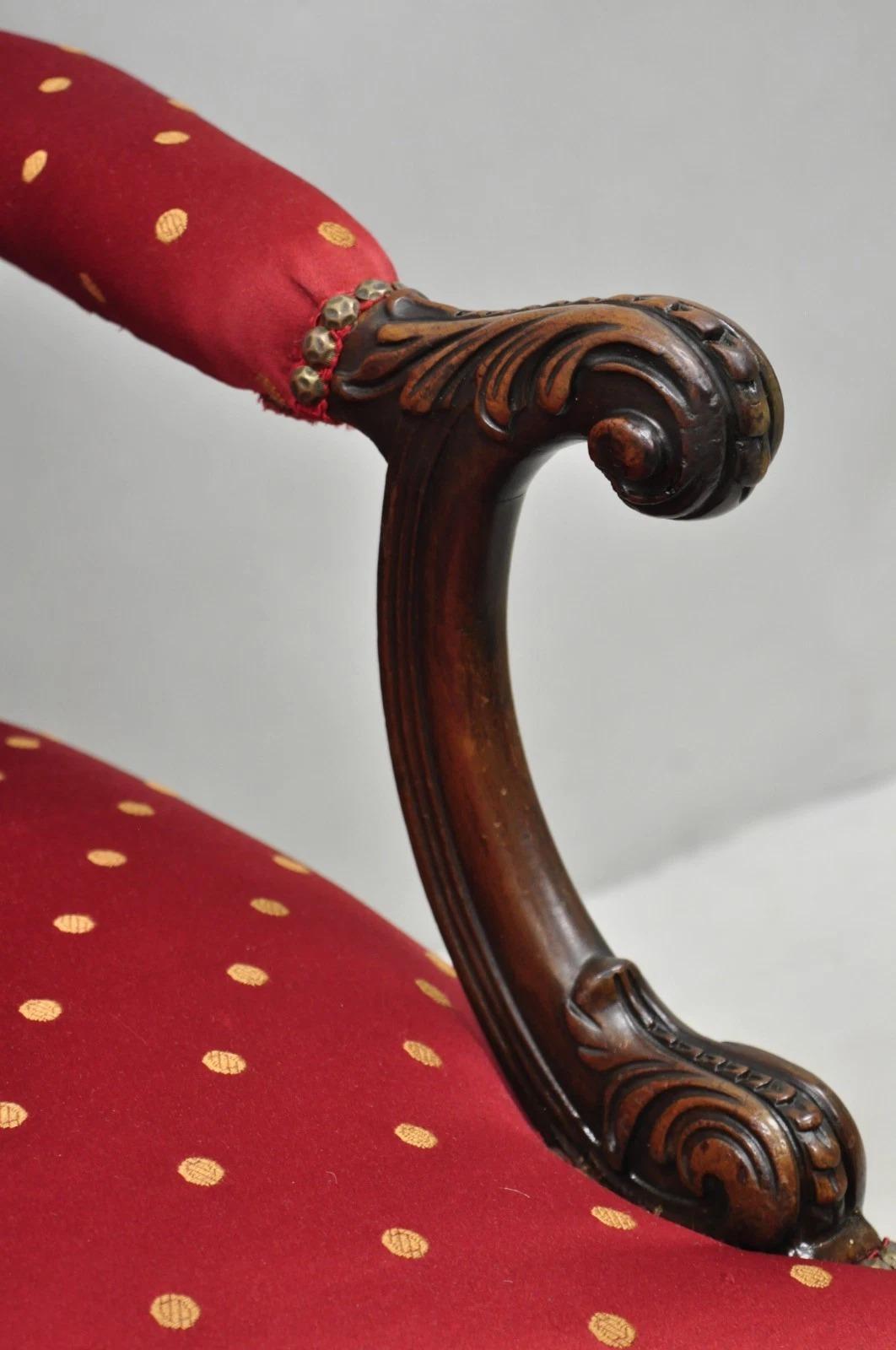 Ancien fauteuil de salon de bibliothèque en acajou rouge sculpté de style géorgien anglais en vente 7