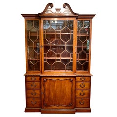 Antique English Georgian Style Mahogany Break Front Bookcase, Circa 1920-1930's.