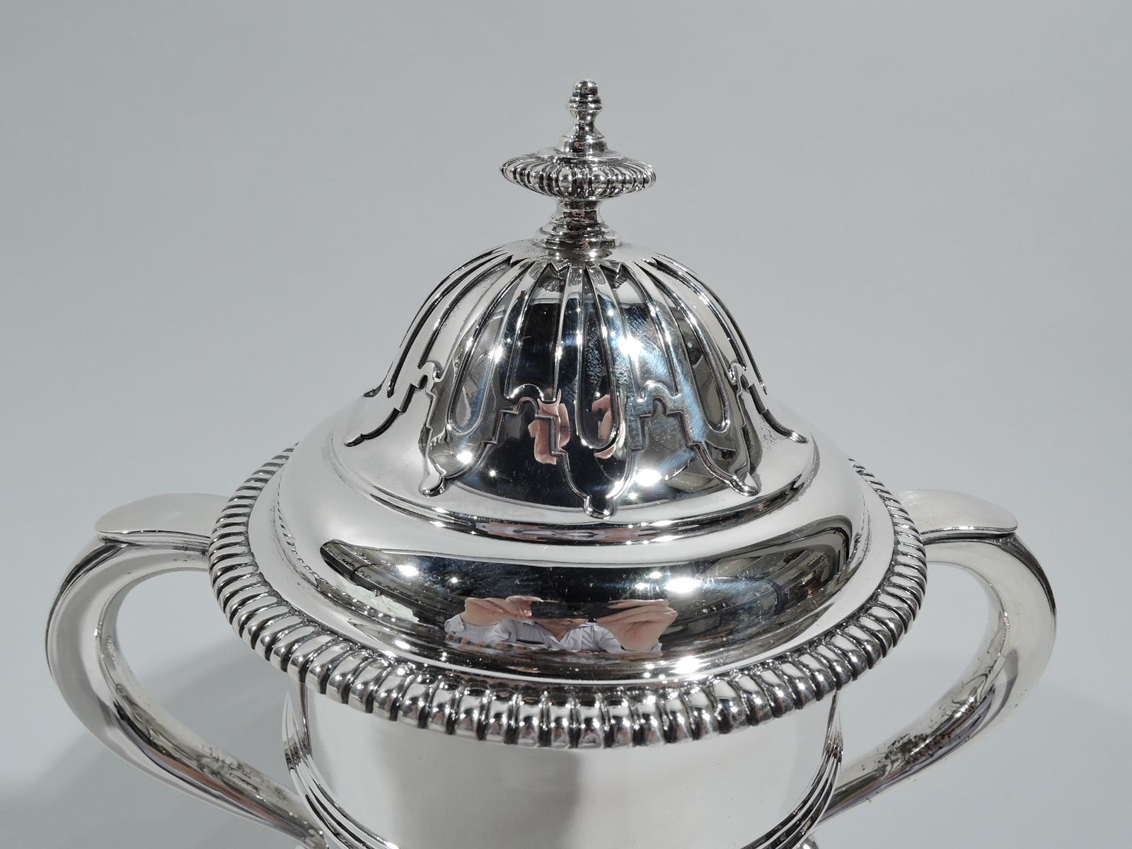 Antique English Georgian-Style Sterling Silver Covered Urn In Excellent Condition In New York, NY