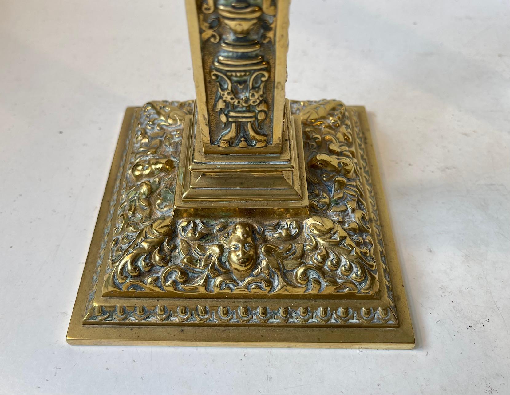 Antique English Gilt Ormulo Bronze Candlesticks by Samuel Clark, 19th cen. In Good Condition For Sale In Esbjerg, DK