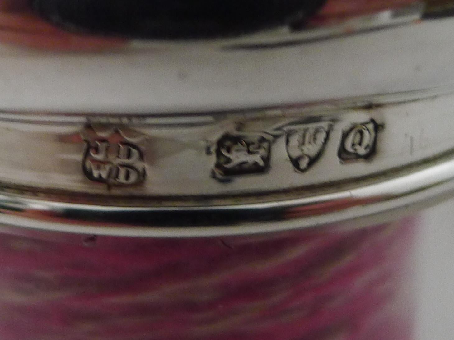 Fin du XIXe siècle Pot ou boîte à oreilles ancien en verre anglais et argent sterling - 1899 en vente